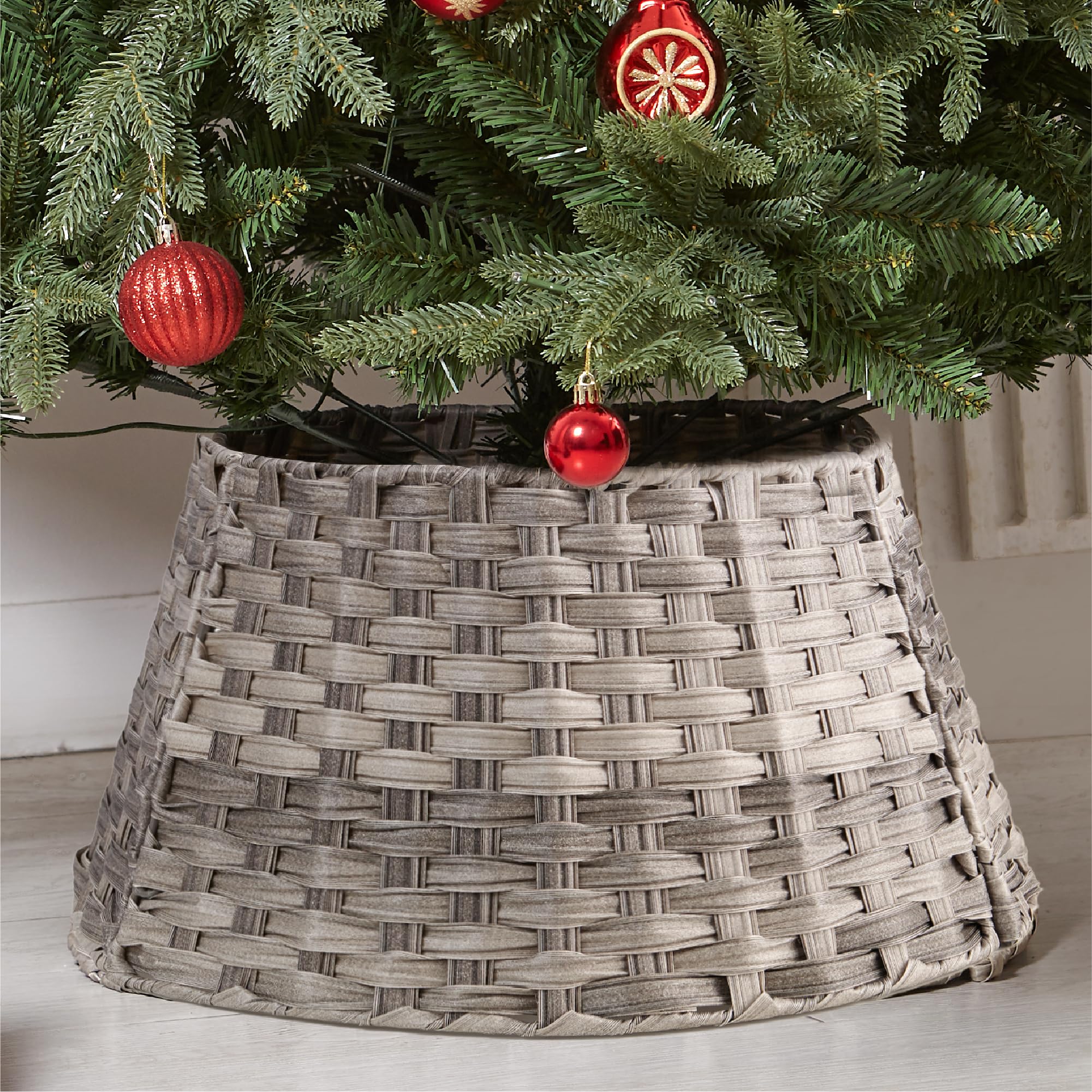 Grey Wicker Christmas Tree Skirt Base Basket Christmas Rattan Tree Collar Xmas Basket Cover Decor Perfect for Indoor Home & Office Floor Use Ideal for Trees 7ft and Below Diameter 50cm