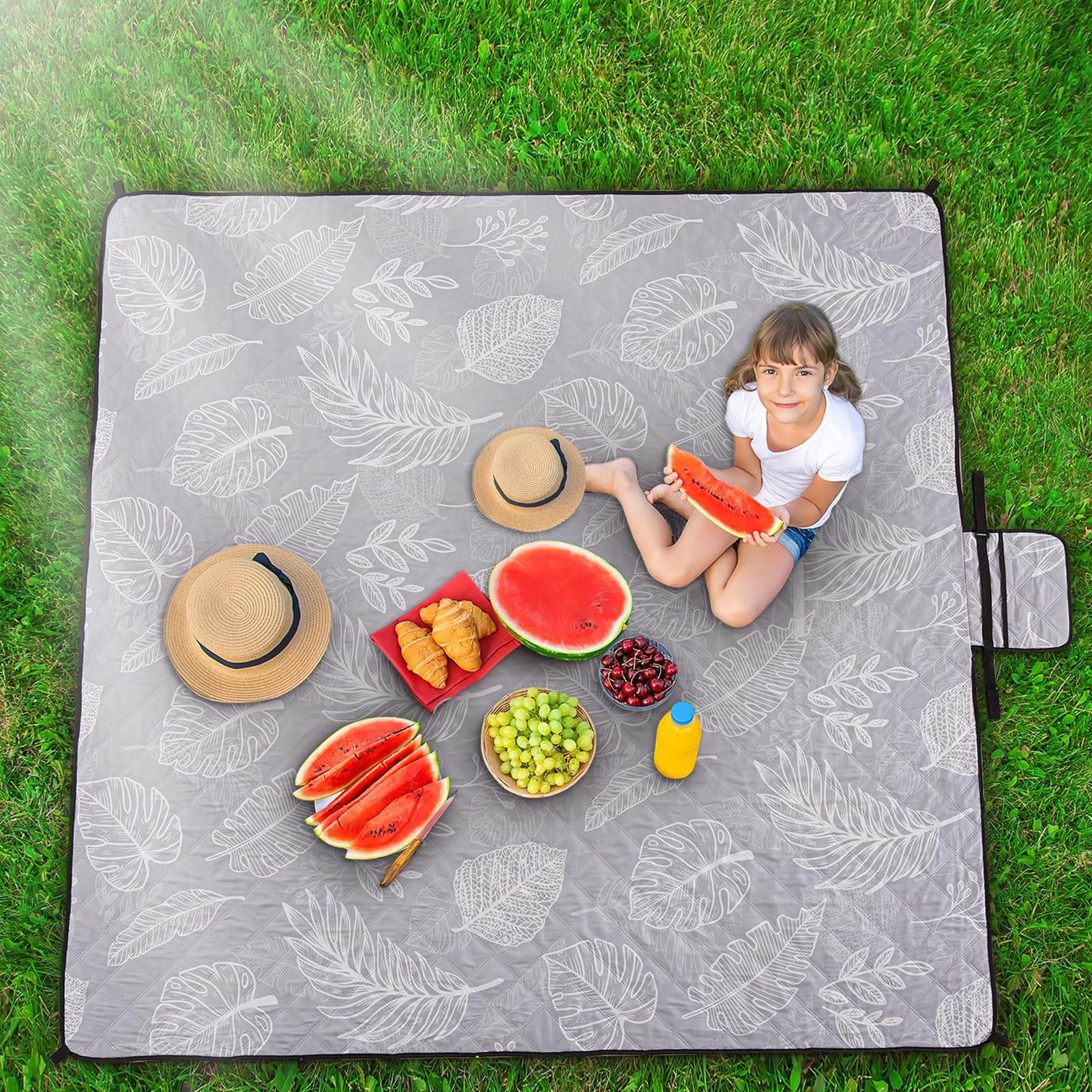 HAUSPROFI Couverture de Pique-Nique 200x200cm, Imperméable et Isolante - Tapis de Plage Anti Sable et Camping, Rembourrage Coton, Pliable avec Poignée et 4 Piquets, Lavable en Machine sans Déformation