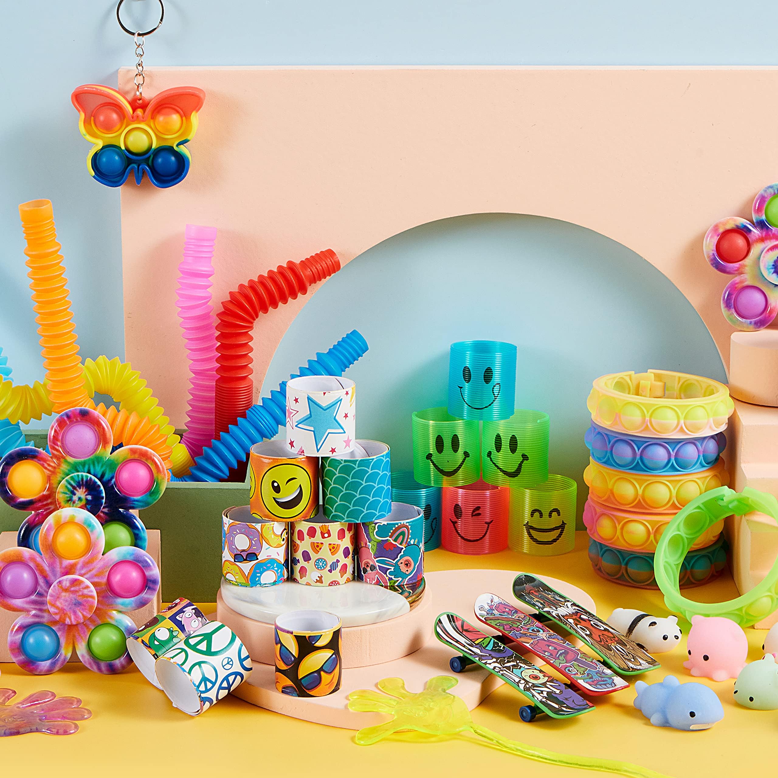 JOYIN 60 Stücke Kindergeburtstag Mitgebsel Set, Popular Fidget, Partyspielzeuge, Goodie Bags Fillers für Kindergeburtstag Gastgeschenke, Give Aways Kindergeburtstag Klassenzimmer Preise