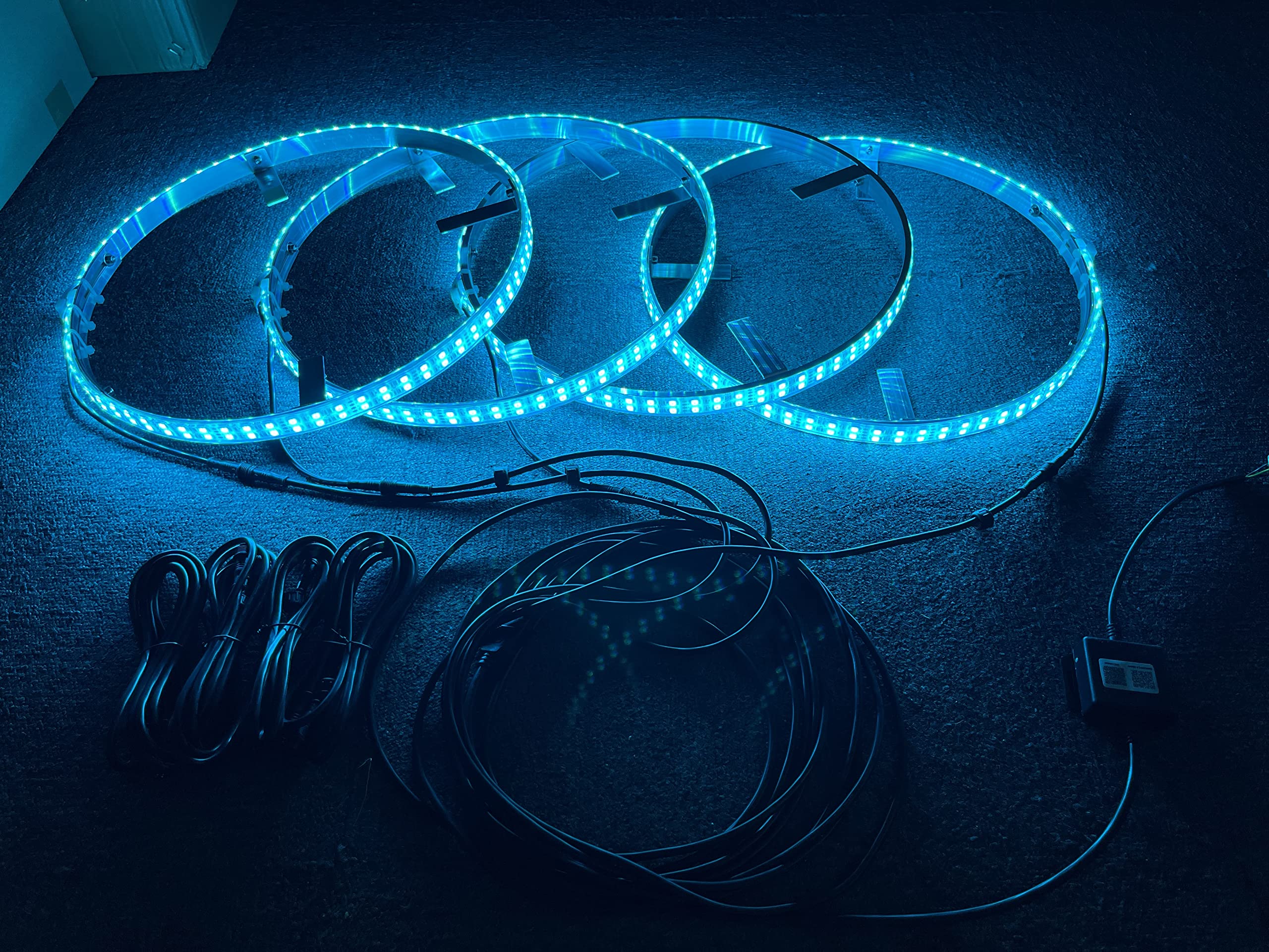 Sando Tech 15.5‘’ RGB IP68 Waterproof Double Row 300Leds Brightest Strobe Led Wheel Ring Lights Rim Lights Car Tire Lights Blue-Tooth APP Control Multi-Colors 4 Lights