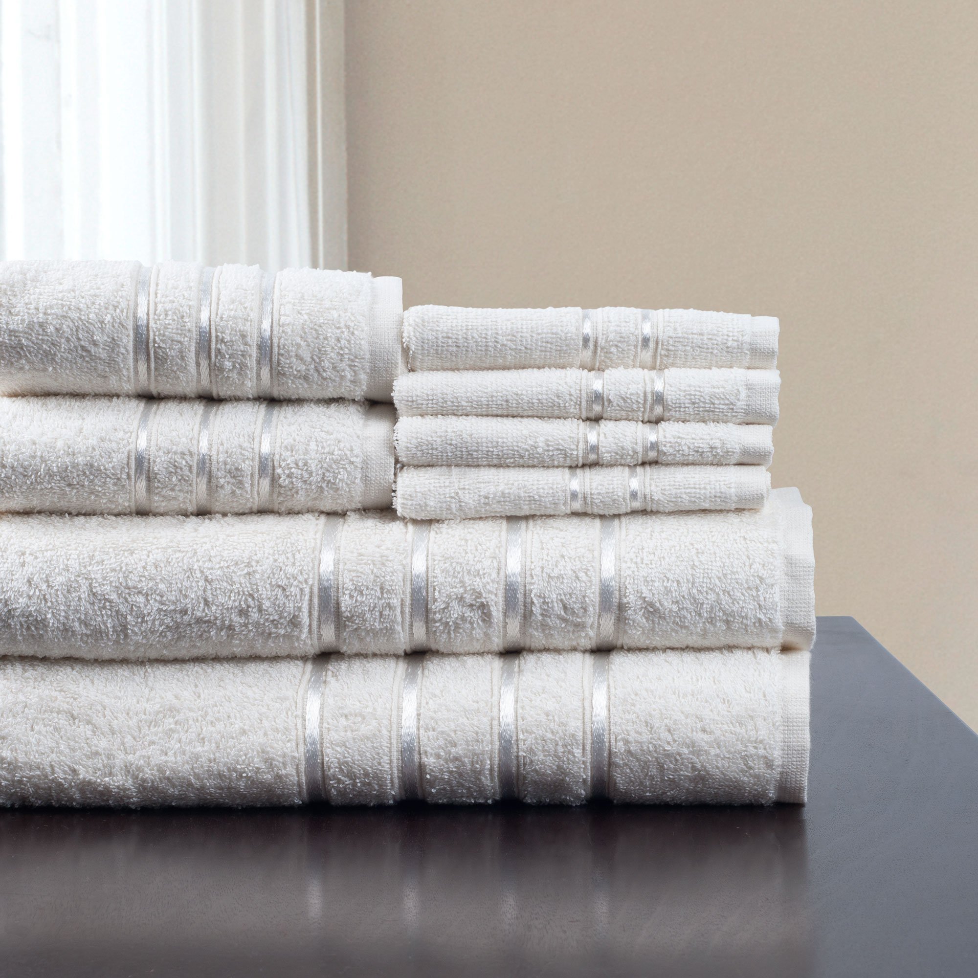 Serviettes de bain en coton pelucheux blanc Lavish Home pour un confort digne d'un grand hôtel