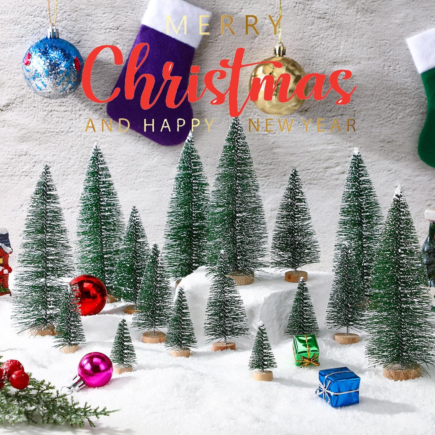 SATINIOR 200 Pieces 6 Sizes Artificial Mini Christmas Tree Sisal Snow Trees Bottle Brush Christmas Trees Pine Trees Ornaments with Wooden Base for Home Christmas Winter Party Decoration(Dark Green)