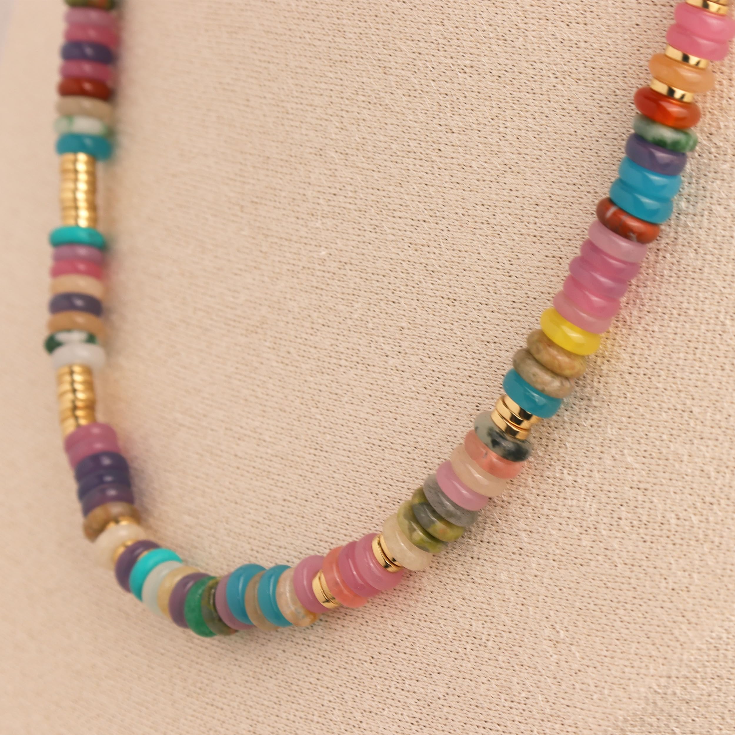 Perlenketten für WomeTeeGirls – zierliche handgefertigte Energie-natürliche Türkis-Malachit-Kristall-Edelsteine, Gold-Samenperlen-Statement-ChaiBeachy-Accessoires-Schmuck