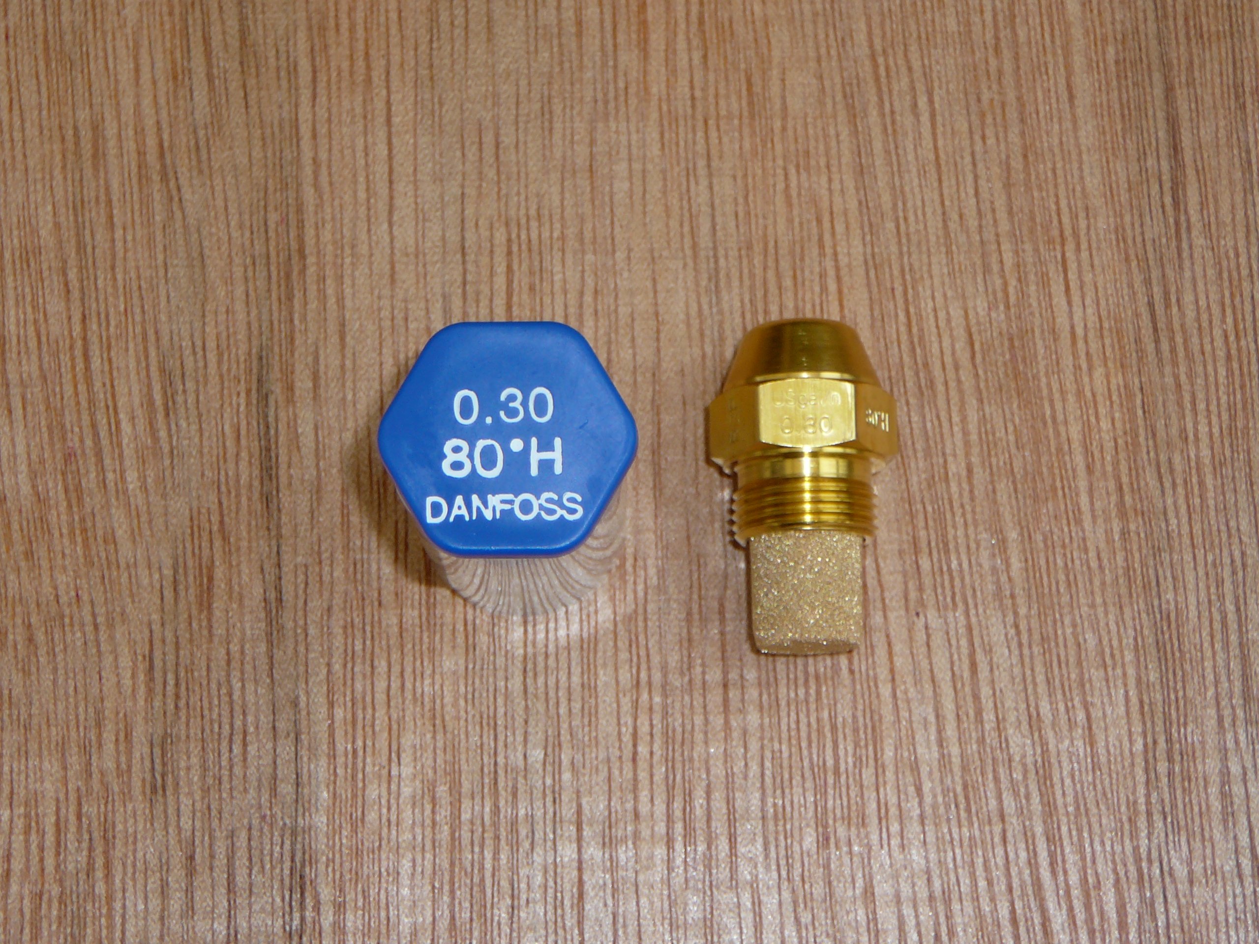 Danfoss Oil Fired Boiler Burner Nozzle 0.30 x 80 H USgal/h ° Degree Spray Pattern 0.3 Heating Jet 1.15 Kg/h
