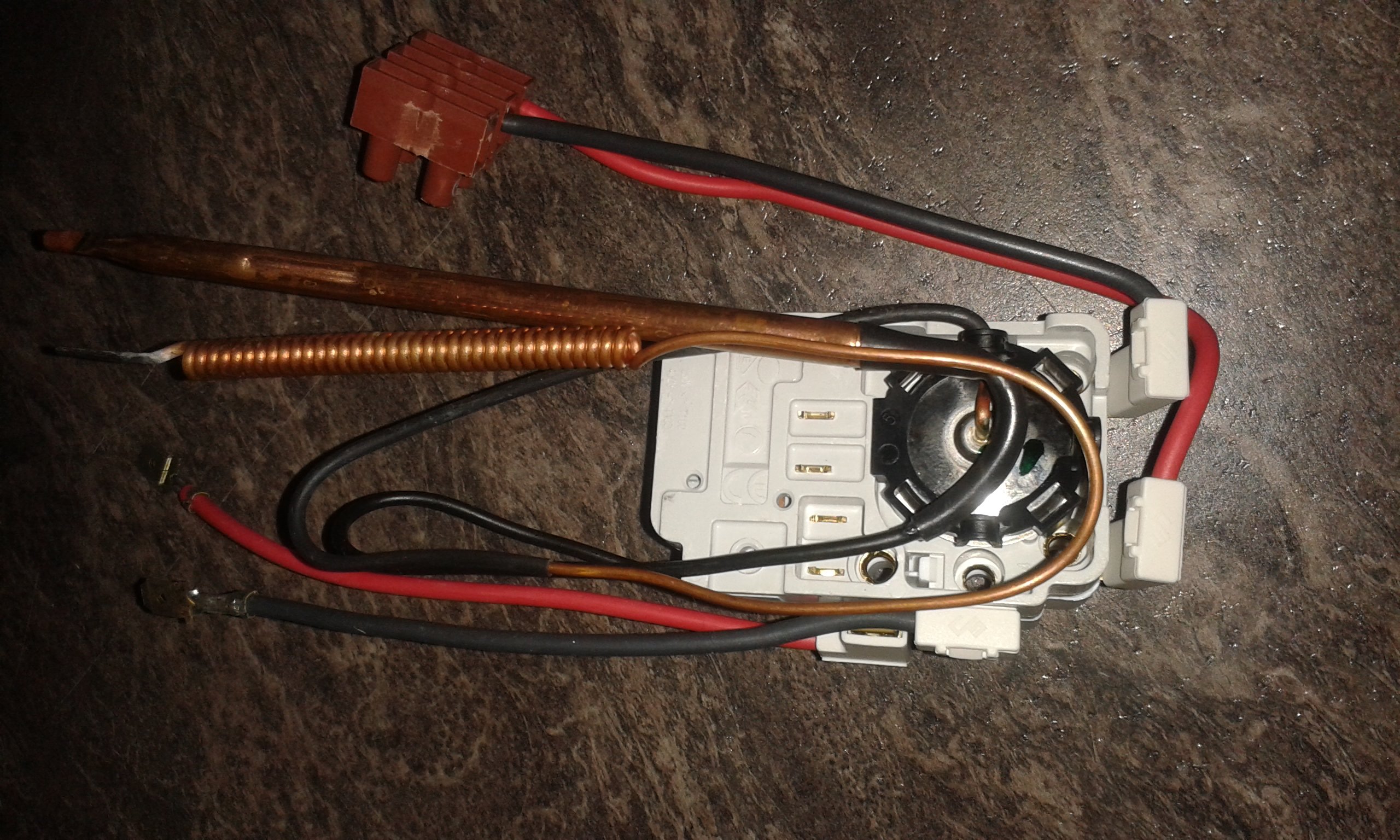 Elson Zircon Unvented Direct u0026 Indirect Cylinder Thermostat and Cut-Out  95612720 : Amazon.co.uk: DIY u0026 Tools