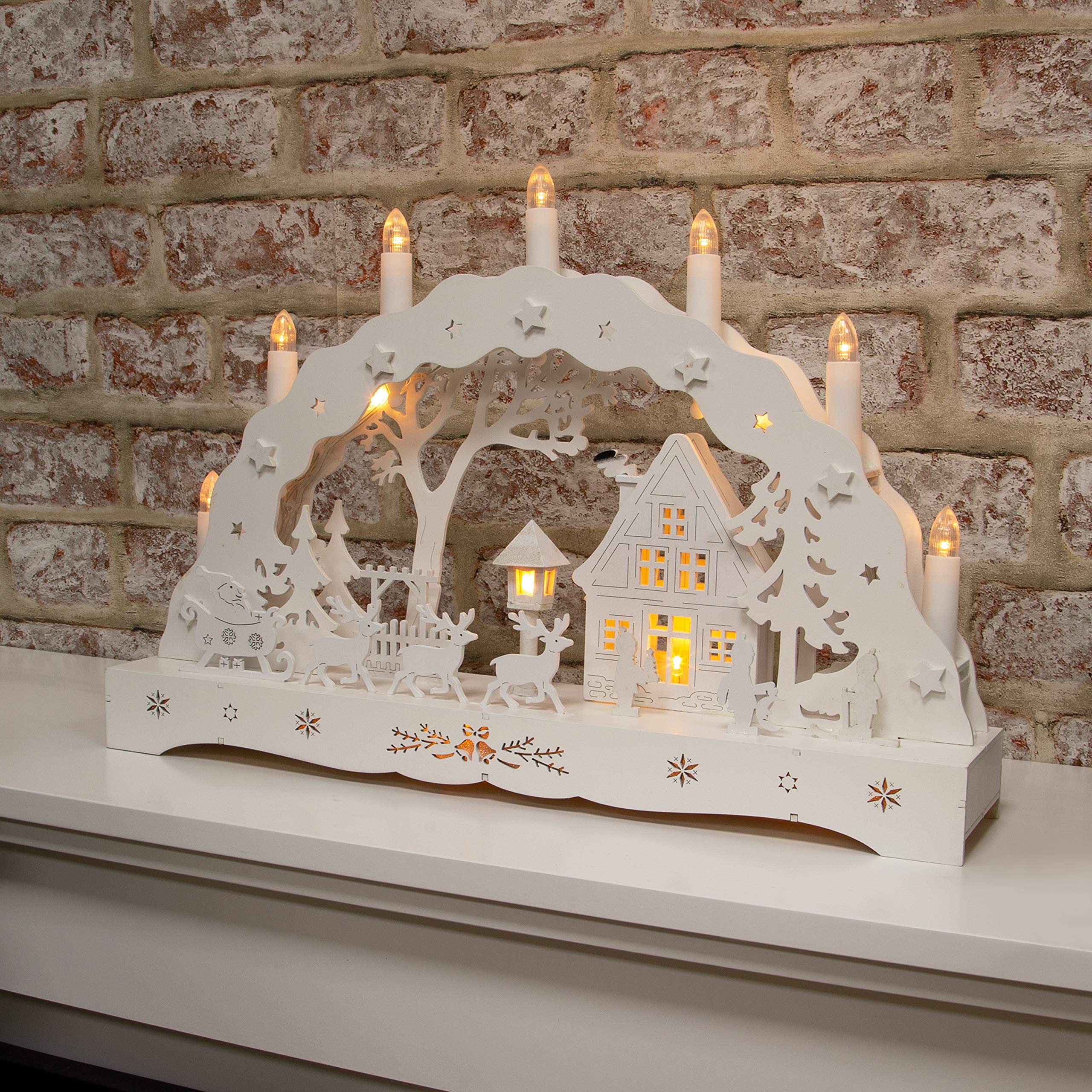 The Christmas Workshop Kerzenbrücke aus Holz mit 7 warmweißen Kerzen, Weihnachtsdeko, batteriebetrieben, 43 x 28 x 8 cm, 88200