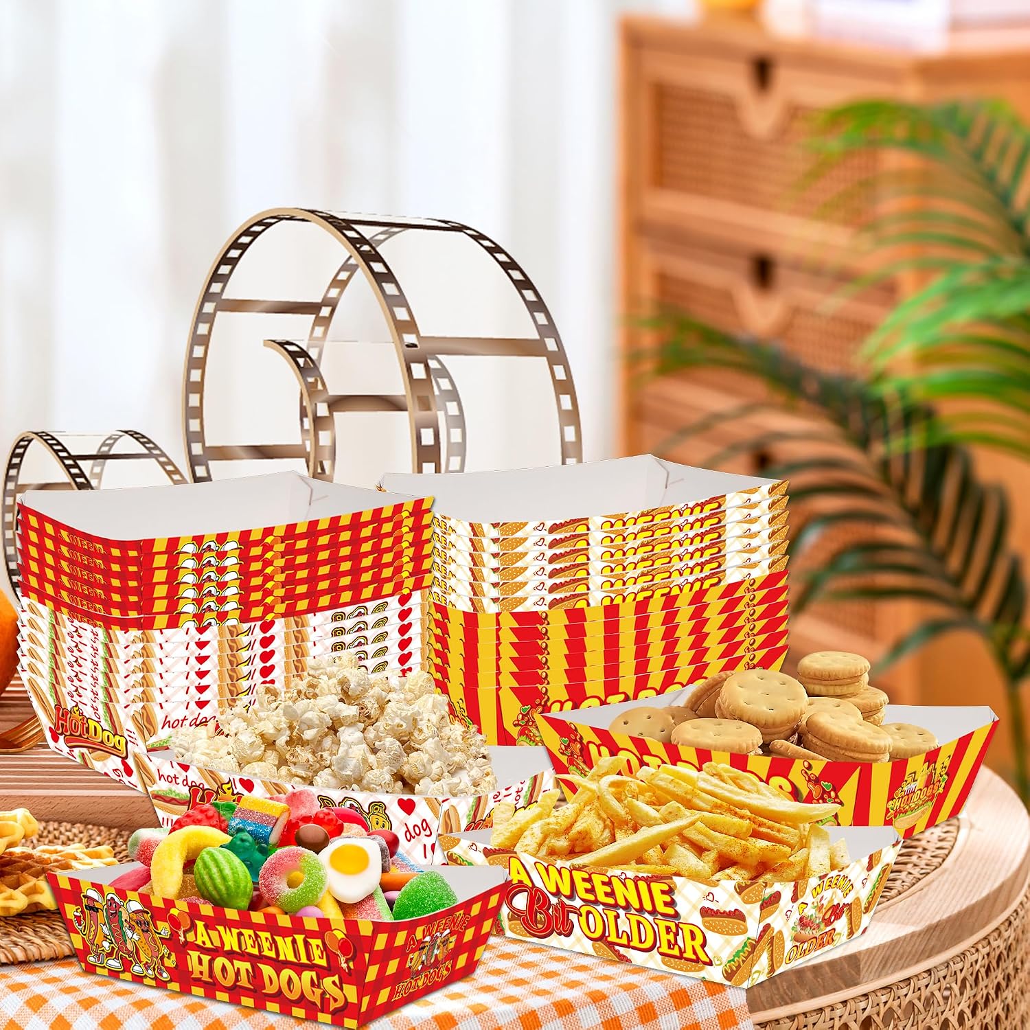 24 Pcs Hotdog Snack Trays, Weenie Party Decorations Disposable Food Boats, Paper Hotdog Holders and Sausage Treat Boxes for BBQ Party Supplies