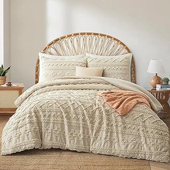 Bedsure Tufted Boho Comforter Set Full Size - Beige Boho Bed Set, GentleSoft™ 3 Pieces Farmhouse Shabby Chic Embroidery Bedding, Gifts for Woman, Soft Jacquard Full Comforter for All Seasons