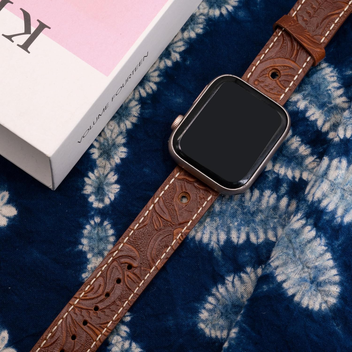 Leather Watch Bands Compatible with Apple Watch 38/40/41mm 42/44/45/49mm Women Genuine Leather Classic Vintage Replacement Strap for Men iWatch Series Ultra/8/7/SE/6/5/4/3/2/1