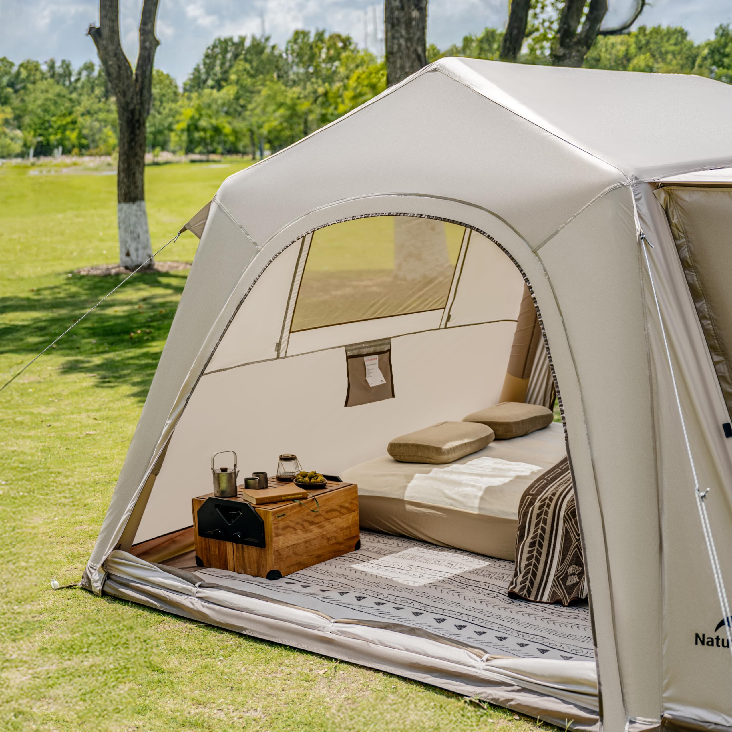 ネイチャーハイク　ファミリー用テント　エアーテント Amazon.co.jp: Naturehike Village 空気注入式キャンプテント 2~4人用