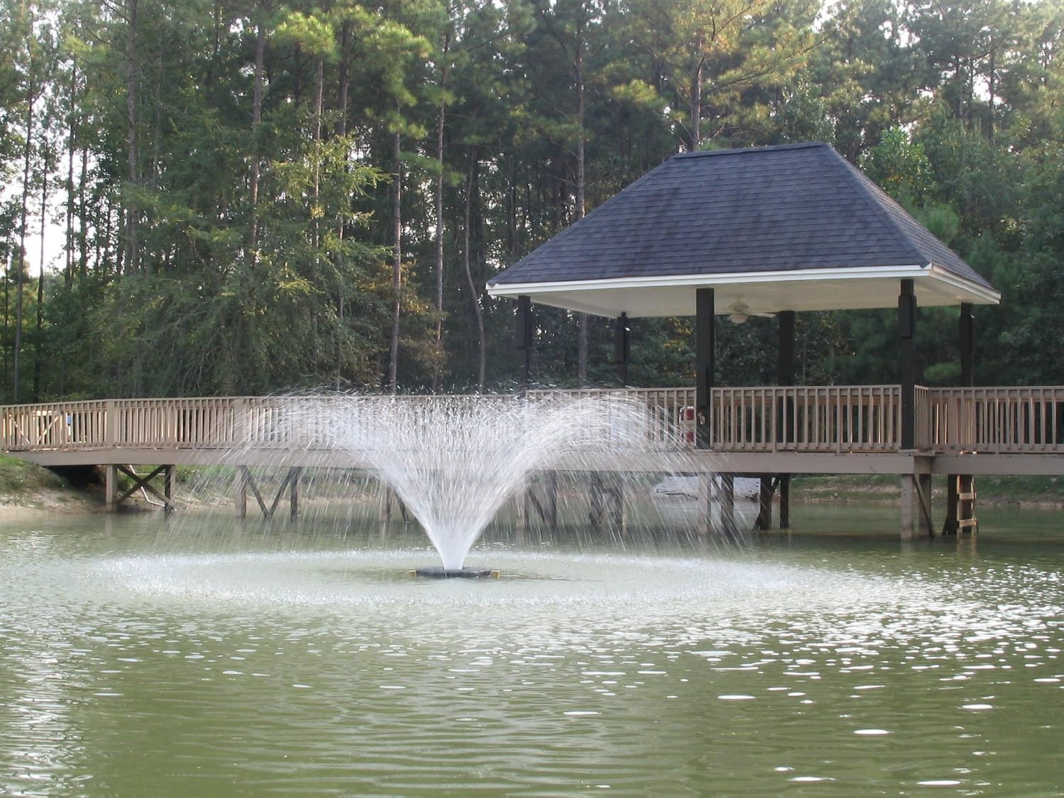 Kasco VFX Series Aerating Pond Fountain - 3/4 Horse Power 120V Single Phase with 100 ft. Electric Power Cord | RGB Lighting | Efficient Pond Aeration Systems