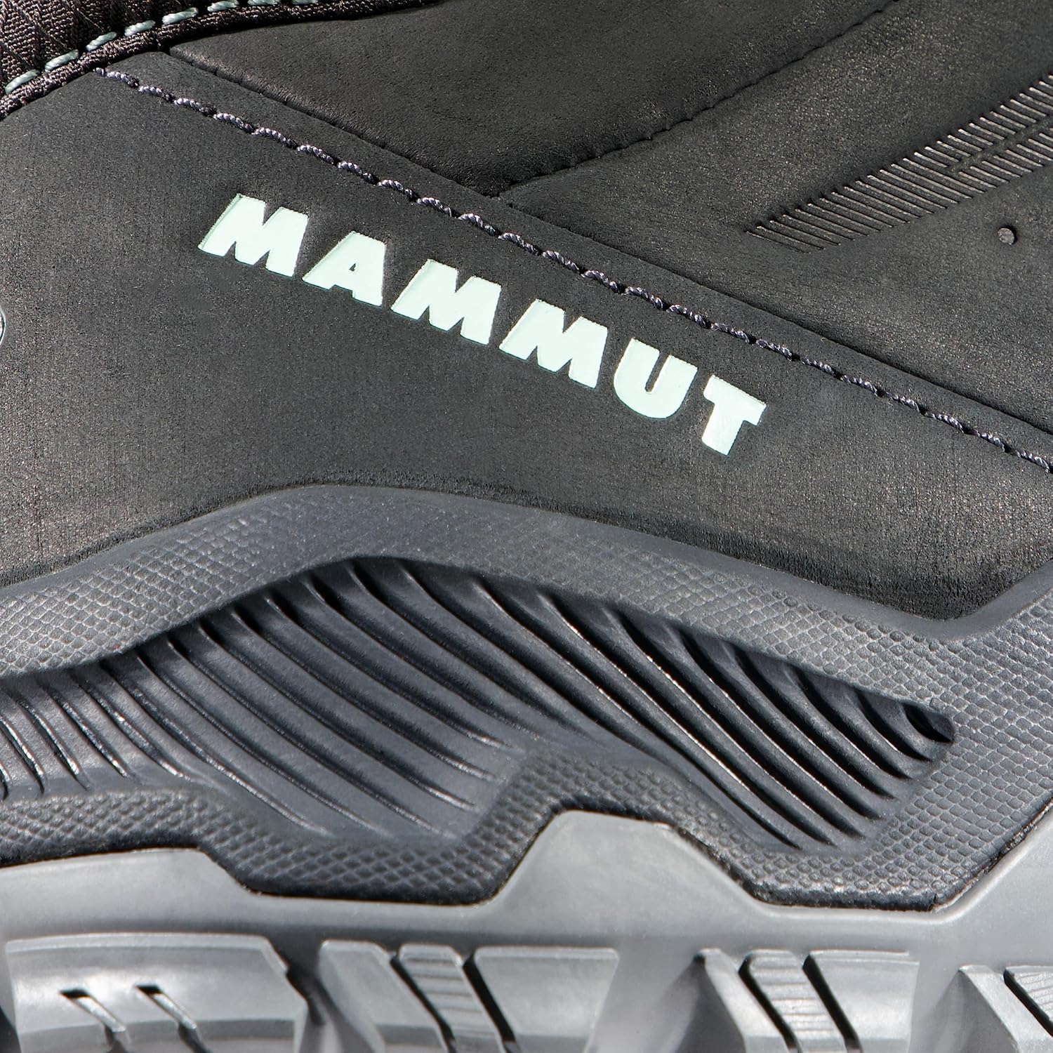 Mammut Women’s Nova IV Mid GTX Hiking Shoes, Black, Vibram Sole, 3D Memo Foam, Lightweight Day Hike Comfort