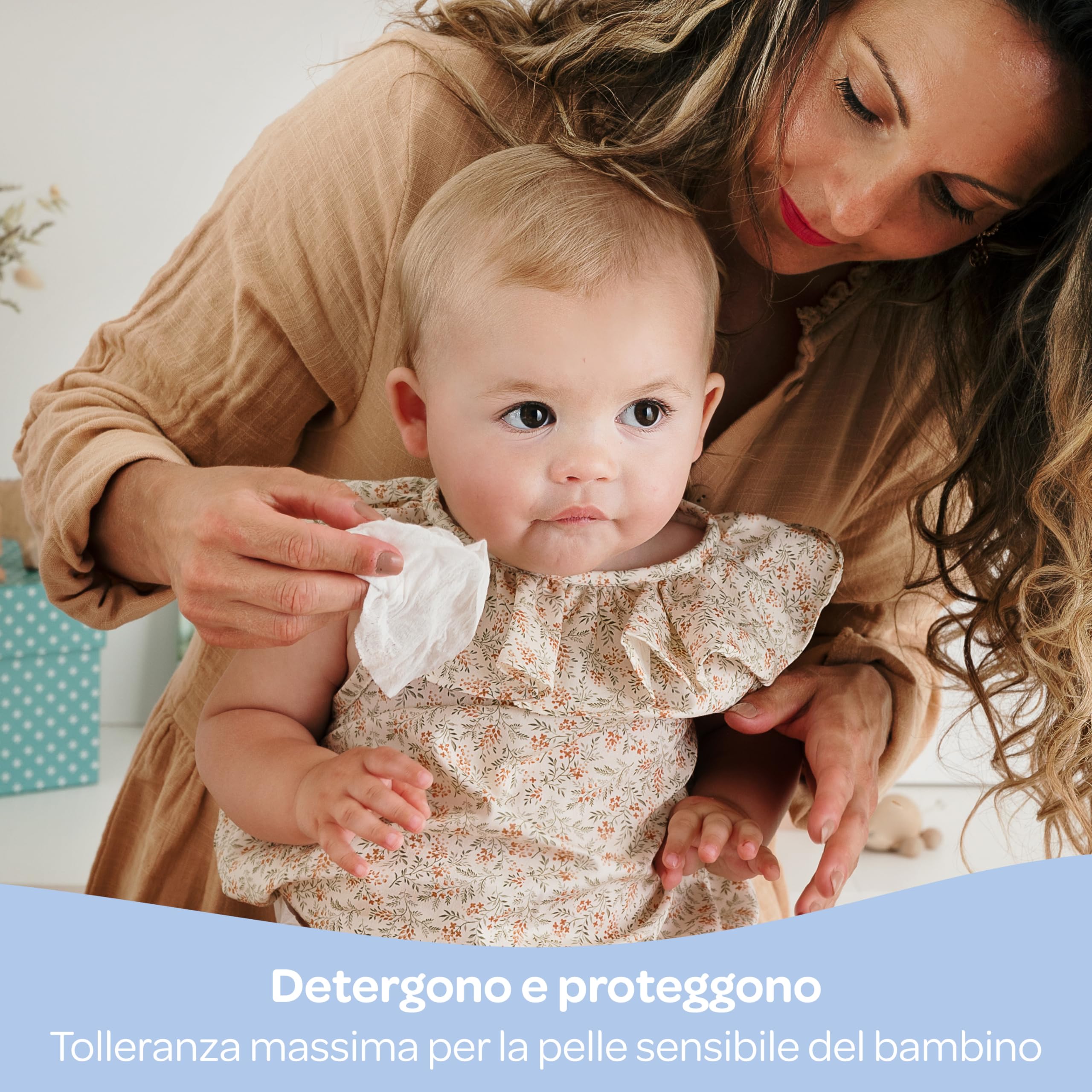 BIOLANE - Salviette neonato all’Acqua - 900 Salviettine (12x75) - Detergenti Delicate per Neonati - 99% Ingredienti di Origine Naturale - Senza Risciacquo - Fin dalla Nascita