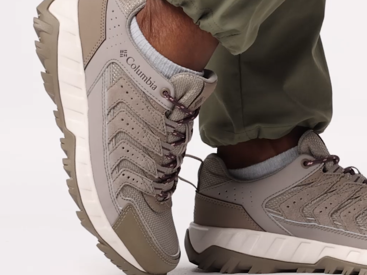 (取寄) コロンビア レディース ストレイタ トレイル ロー Columbia women Strata Trail Low Kettle/Blush Rose Amazon.com | Columbia Womens Strata Trail Low, Cordovan/Granite