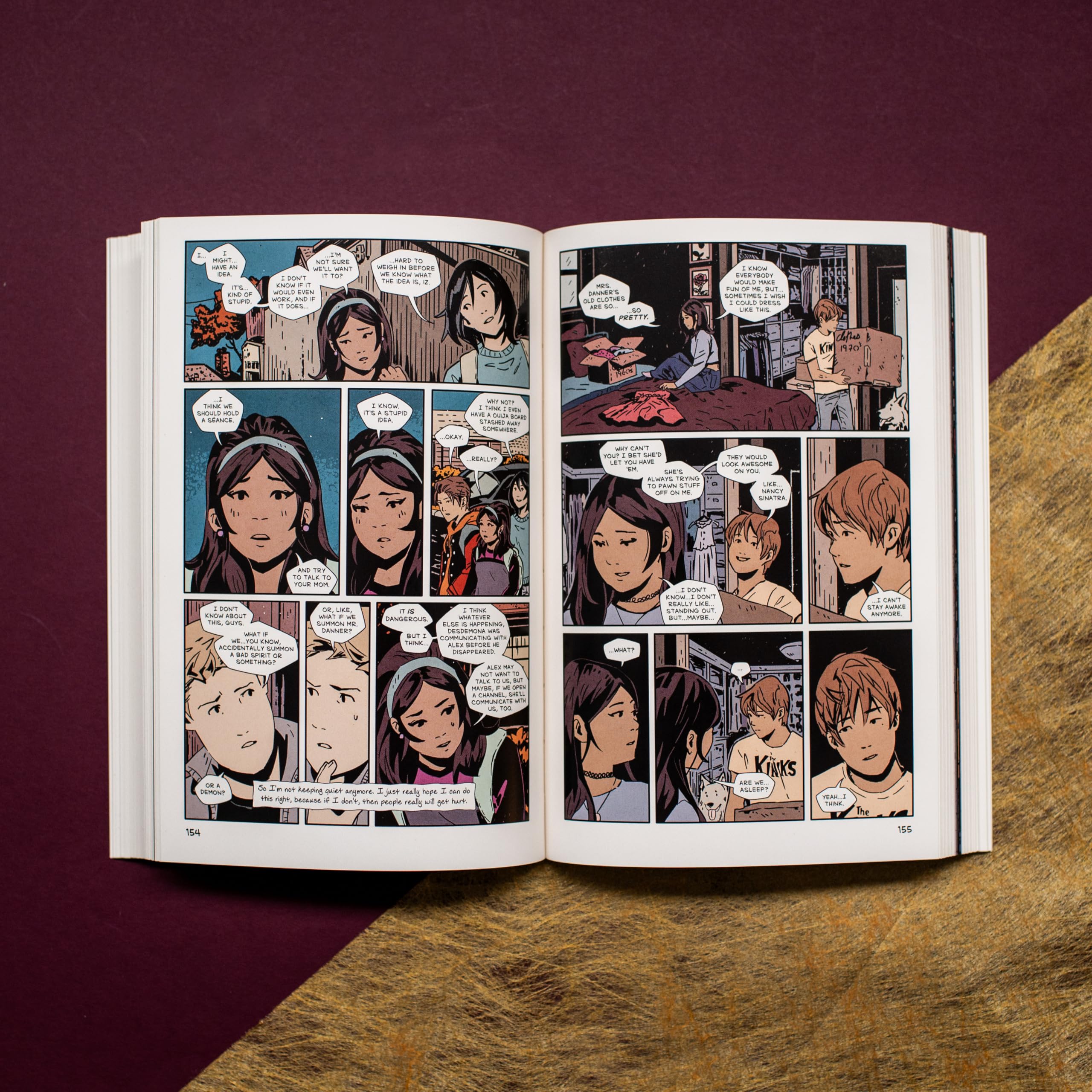 Hello Sunshine (A Graphic Novel)