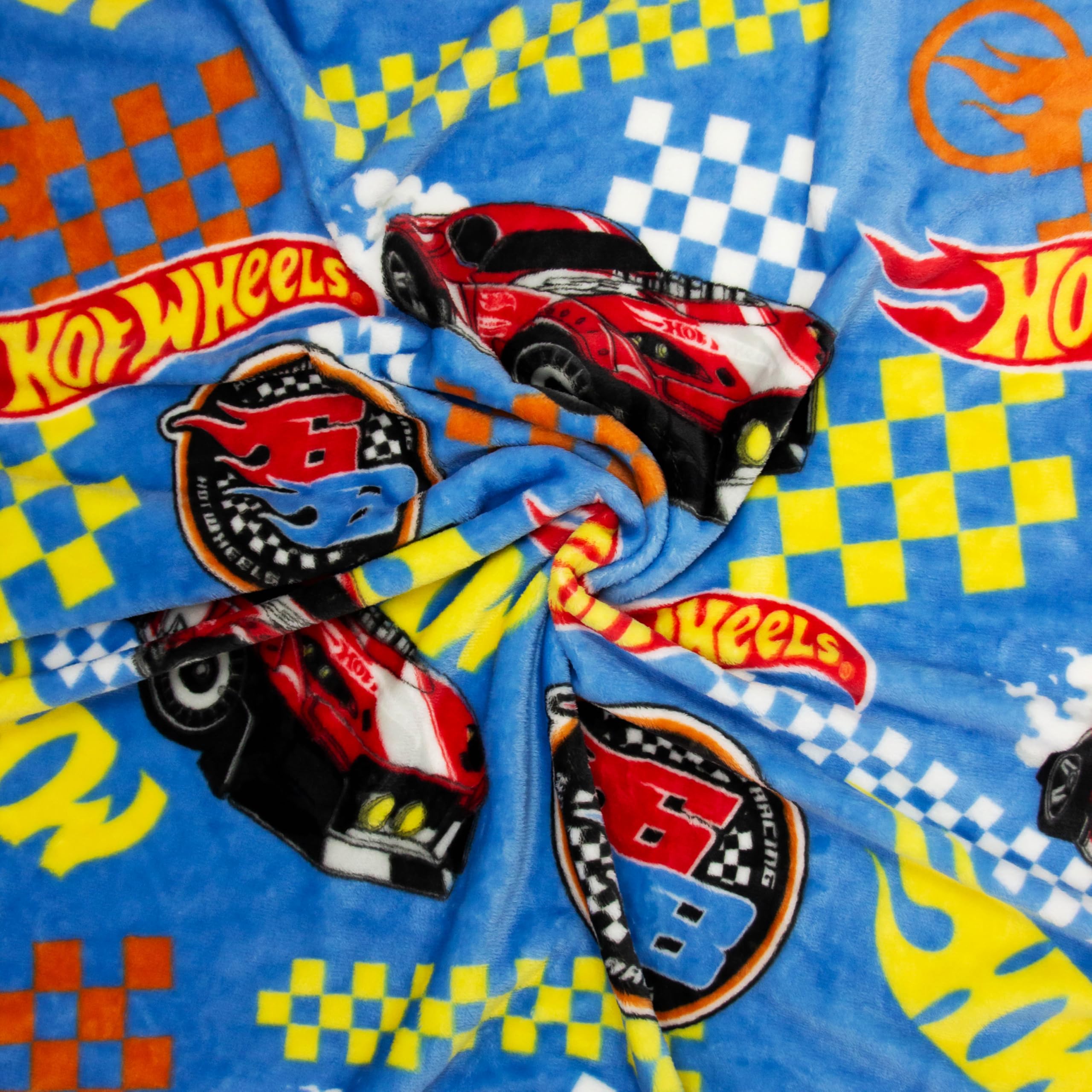 Character World Coperta ufficiale Hot Wheels in pile, super morbida e calda, motivo fiamma, perfetta per camera da letto, campeggio e pigiama party, 100 x 150 cm