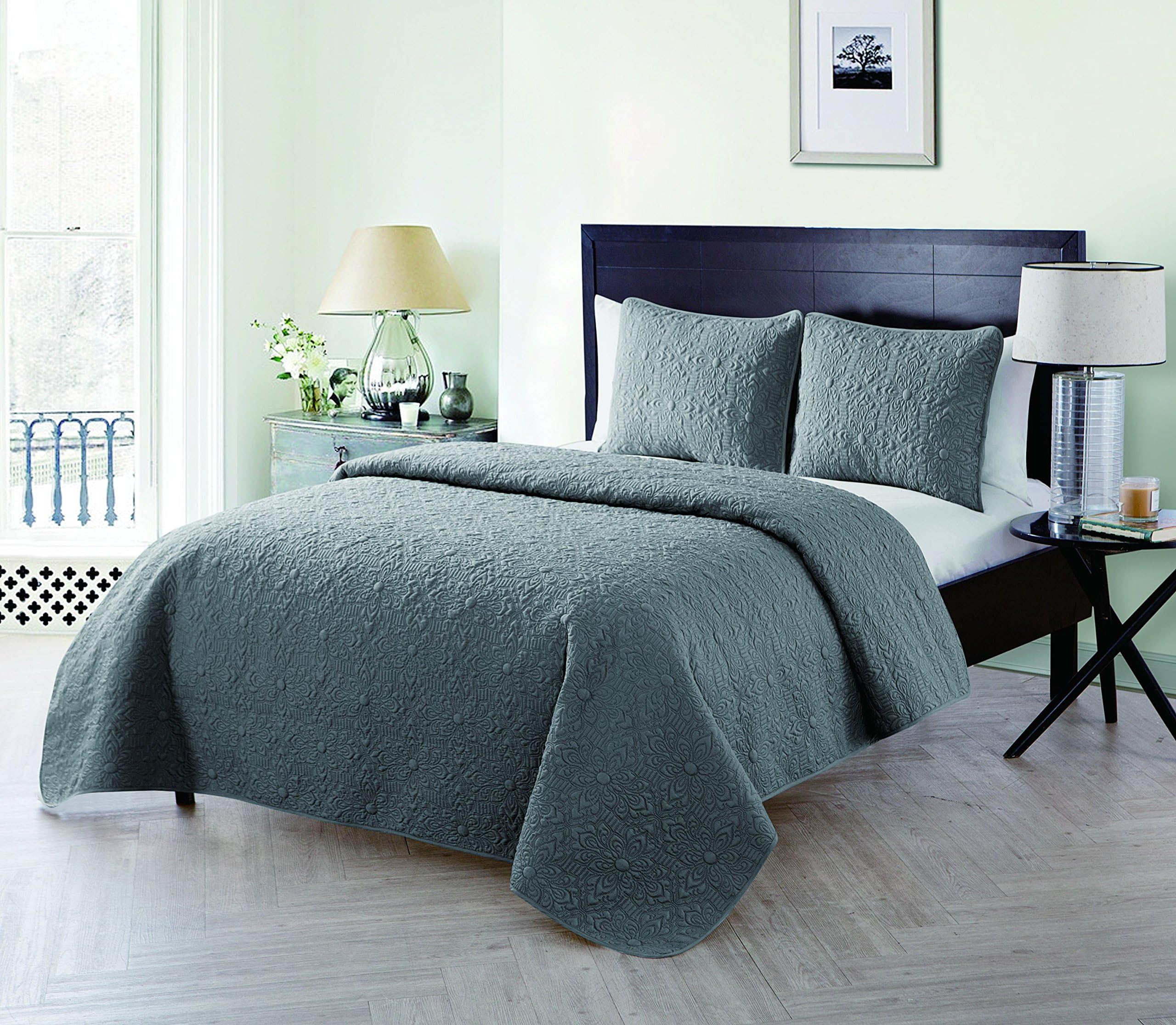 VCNY HomeCaroline Embossed Floral 3 Piece Quilt Set, Full/Queen, Grey