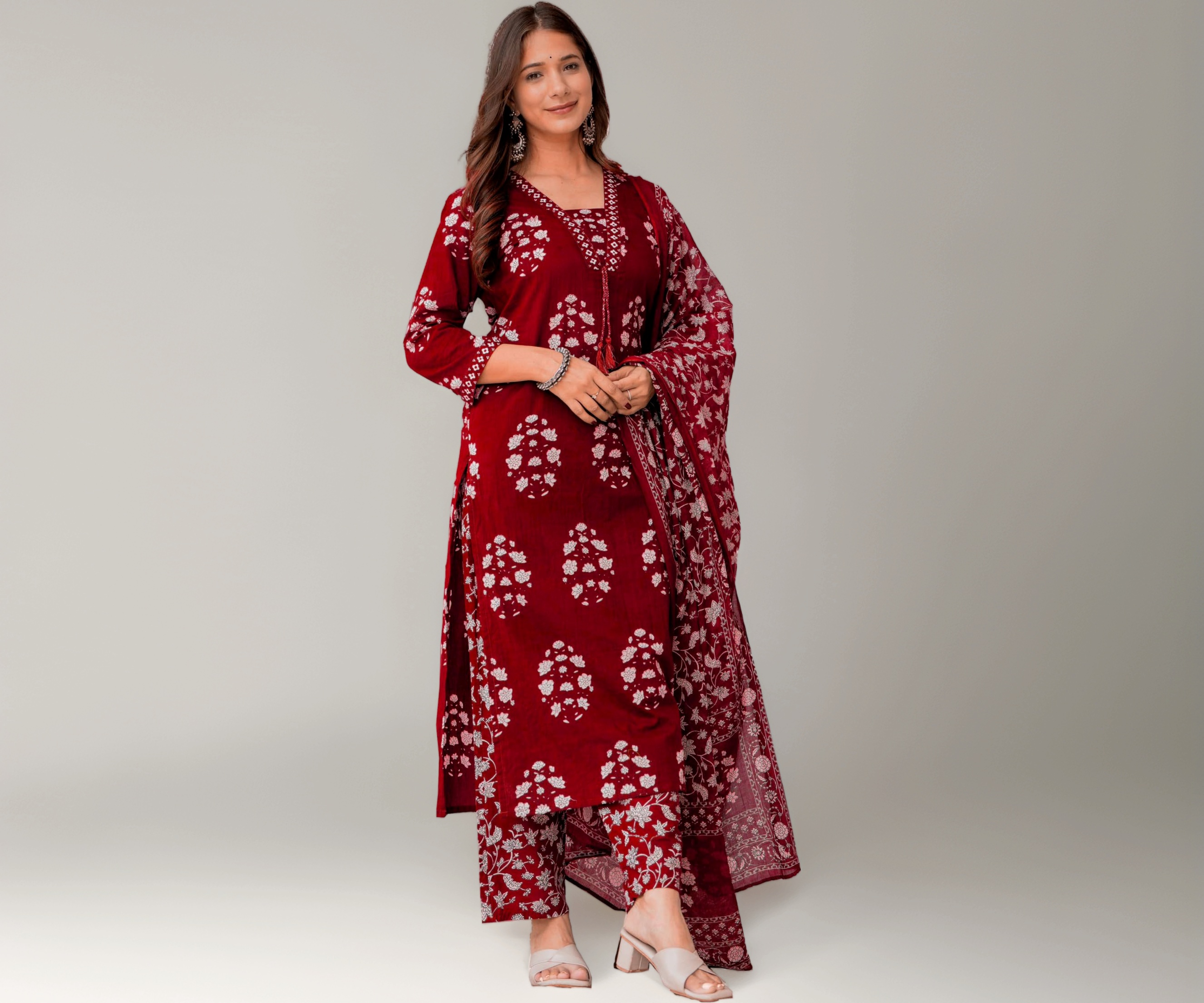 PARTHVI Women's Pure Cotton Green Kurta Set - Image 1