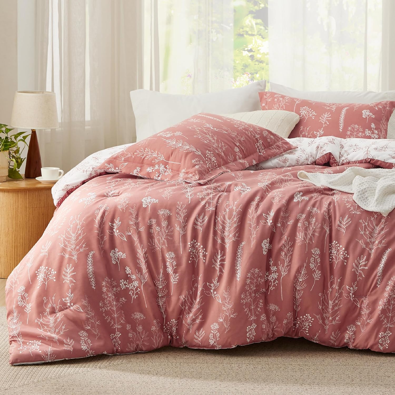 Bedsure Queen Comforter Set - Grayish Pink Bed Set, 3 Pieces Cute Floral Bedding, 1 Soft Reversible Botanical Flowers Comforter and 2 Pillow Shams Queen 08 - Grayish Pink