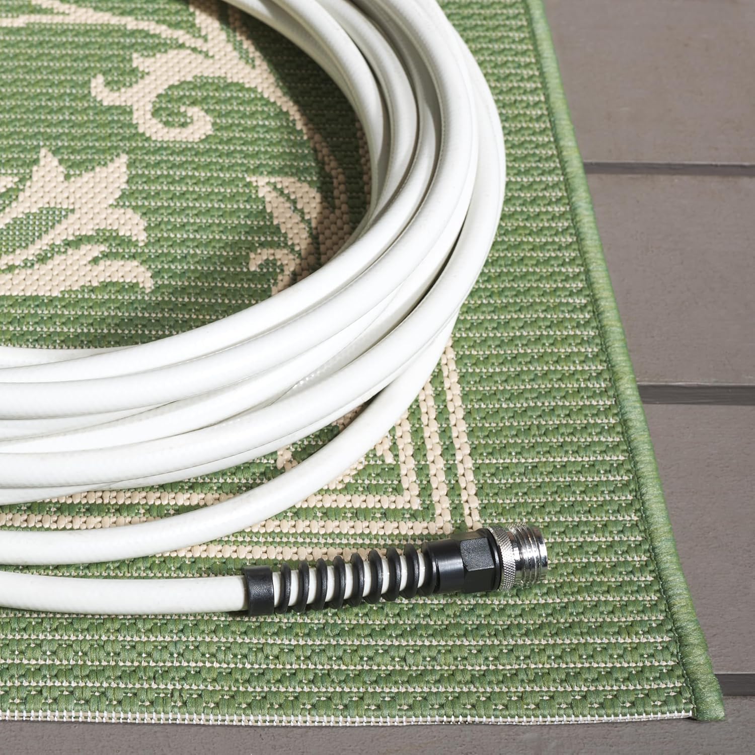 SAFAVIEH Washable Rug Outdoor Courtyard Collection - 4' Square, Olive & Natural, Non-Shedding & Easy Cleaning, Ideal for Patio, Backyard, Mudroom (CY2098-1E06)