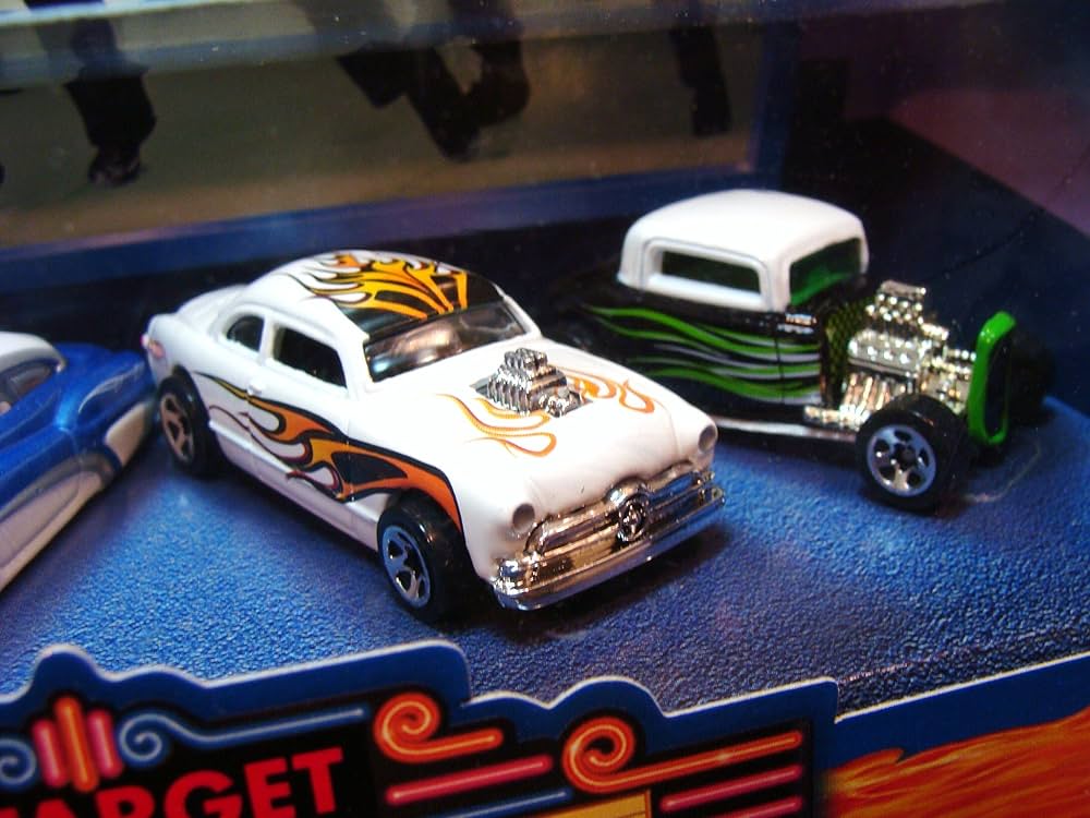 ホットウィール エルビス ELVIS 4台セット　TARGET 新品 限定 Hot Wheels Elvis Target Exclusive