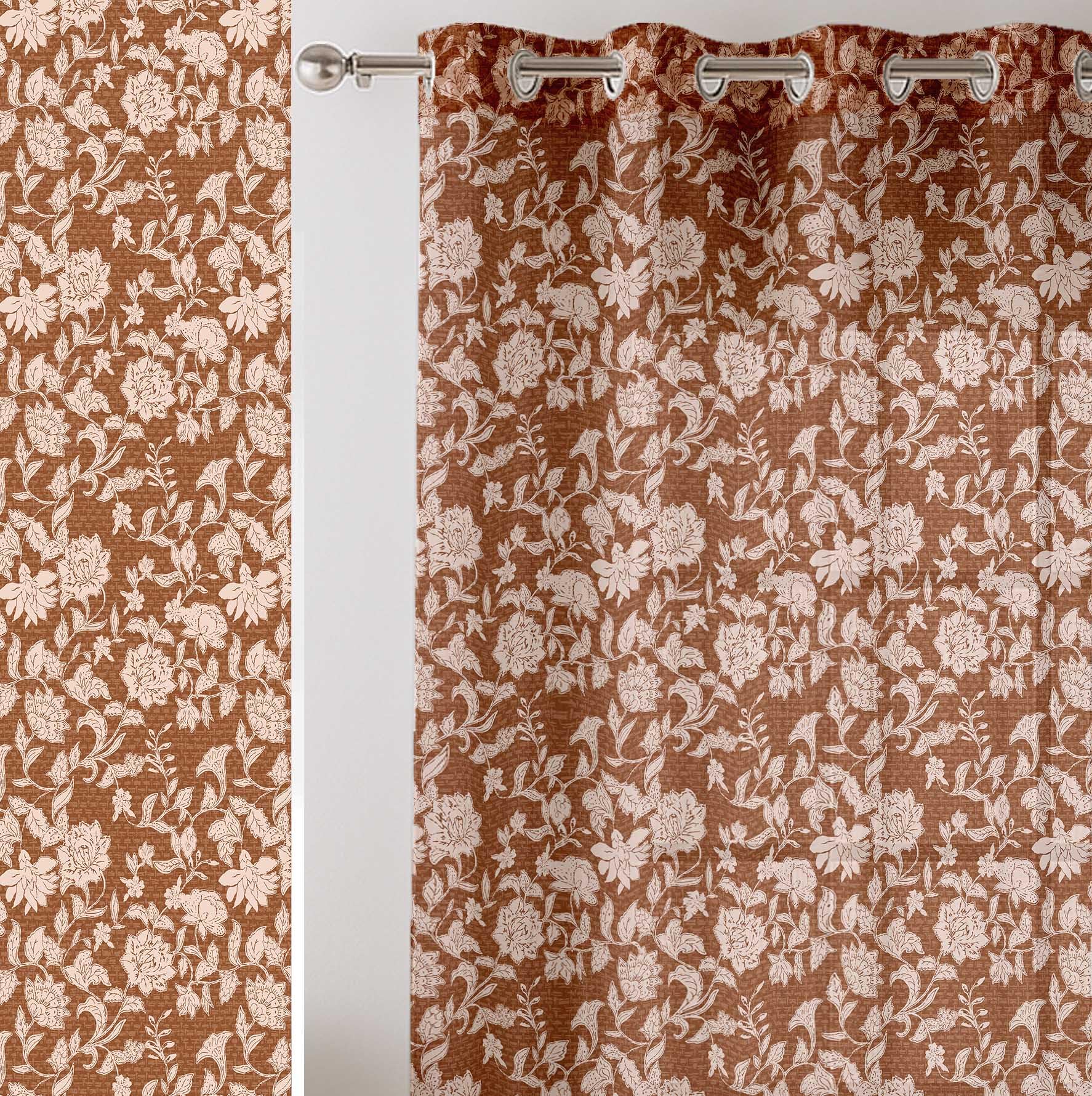Cortinas translúcidas florales para regular la luz en ventanas bajas y mantener la privacidad del dormitorio