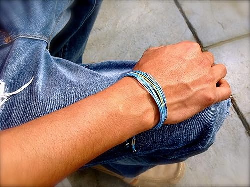 Miniatura 10 de Olive Green Bracelet for Men and Women with Hematite Stones Handmade Adjustable Drawstring Knotted Friendship Bracelets