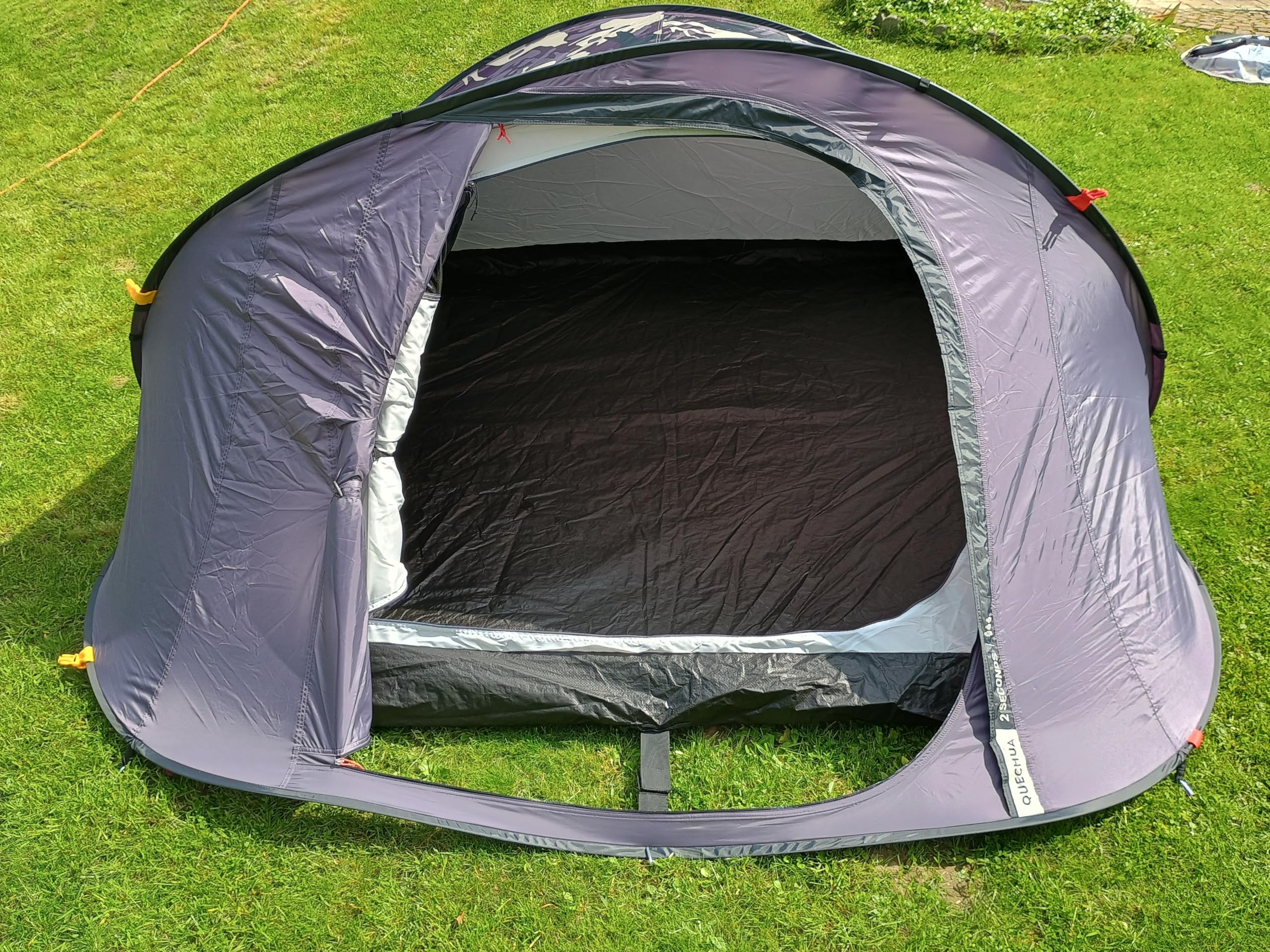 Quechua 2 Seconds Easy 3 Pop-Up Tent for 3 People (LTD Scout Limited  Edition Grey/Purple) : Amazon.co.uk: Sports & Outdoors