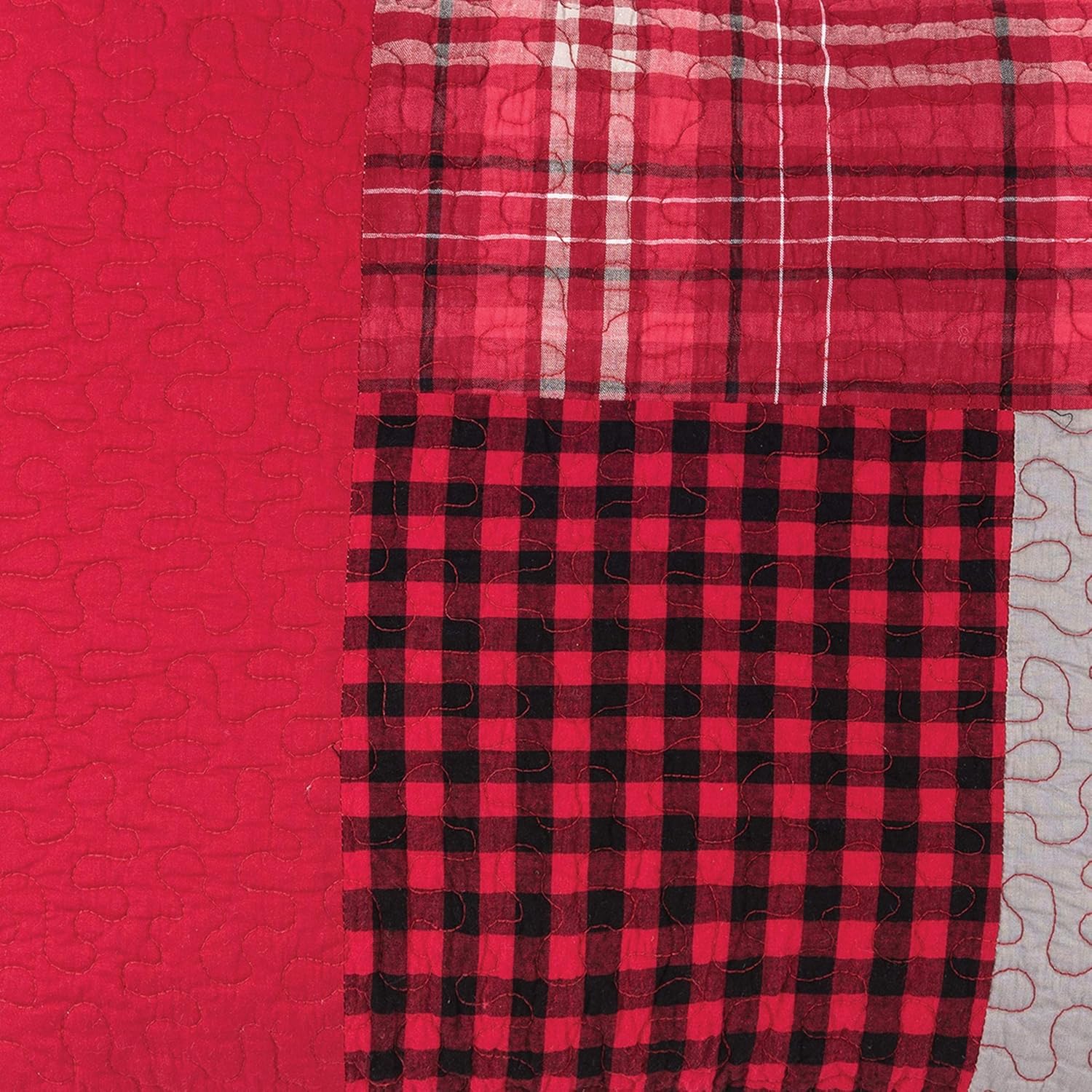 C&F Home Russell Pieced Lodge Cabin Buffalo Check Bear Deer Moose Full/Queen Machine Washable Reversible Queen Cotton Quilt Set Full/Queen 3 Piece Set Red