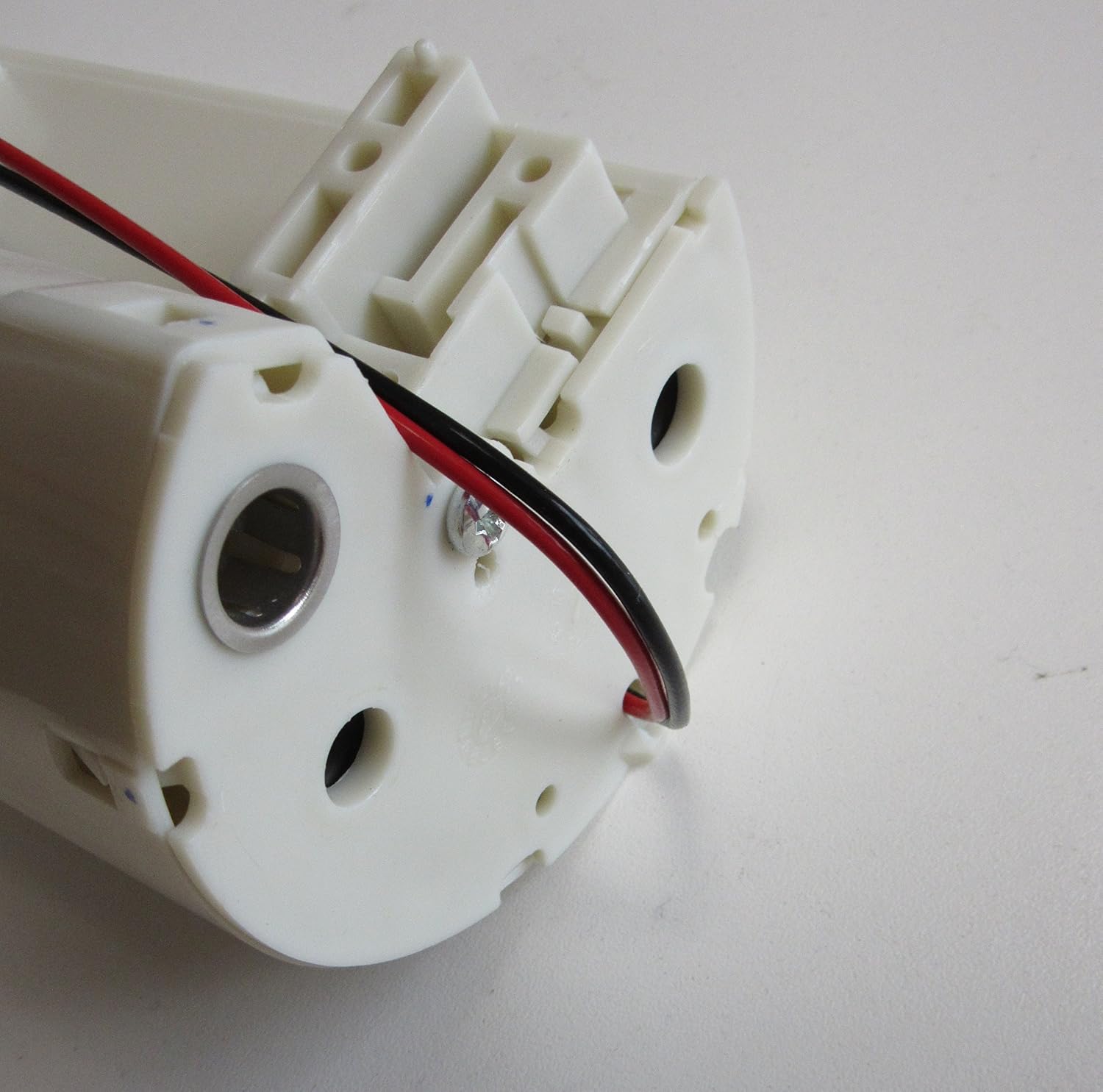 Autobest F1075A Fuel Pump and Strainer Set