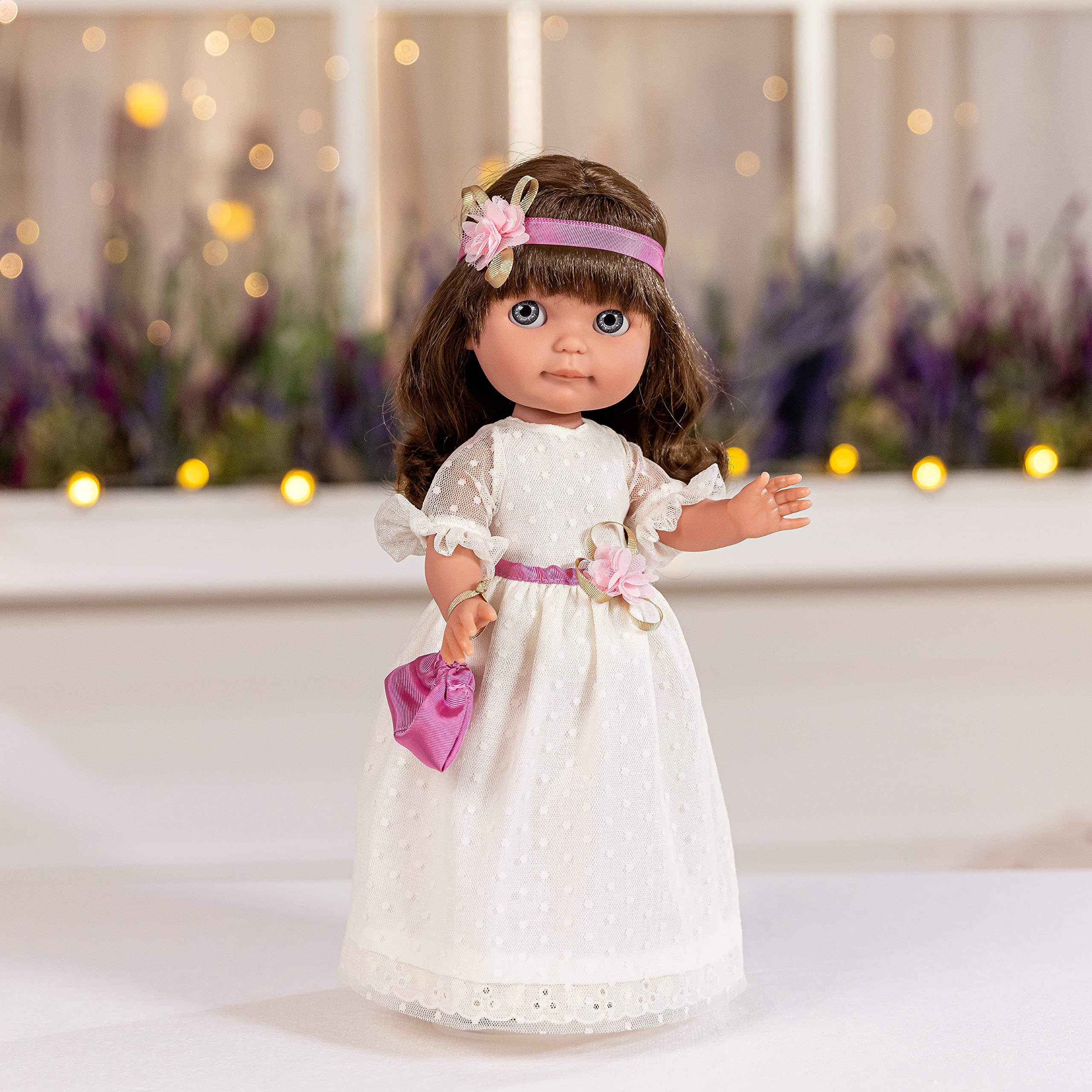 jc toys Chloe-Puppe aus der Royal Kollektion, 38 cm, aus weichem Vinyl, inklusive 2-teiligem Anzug und Zubehör, Mädchen, entworfen in Spanien von Berenguer, ab 3 Jahren