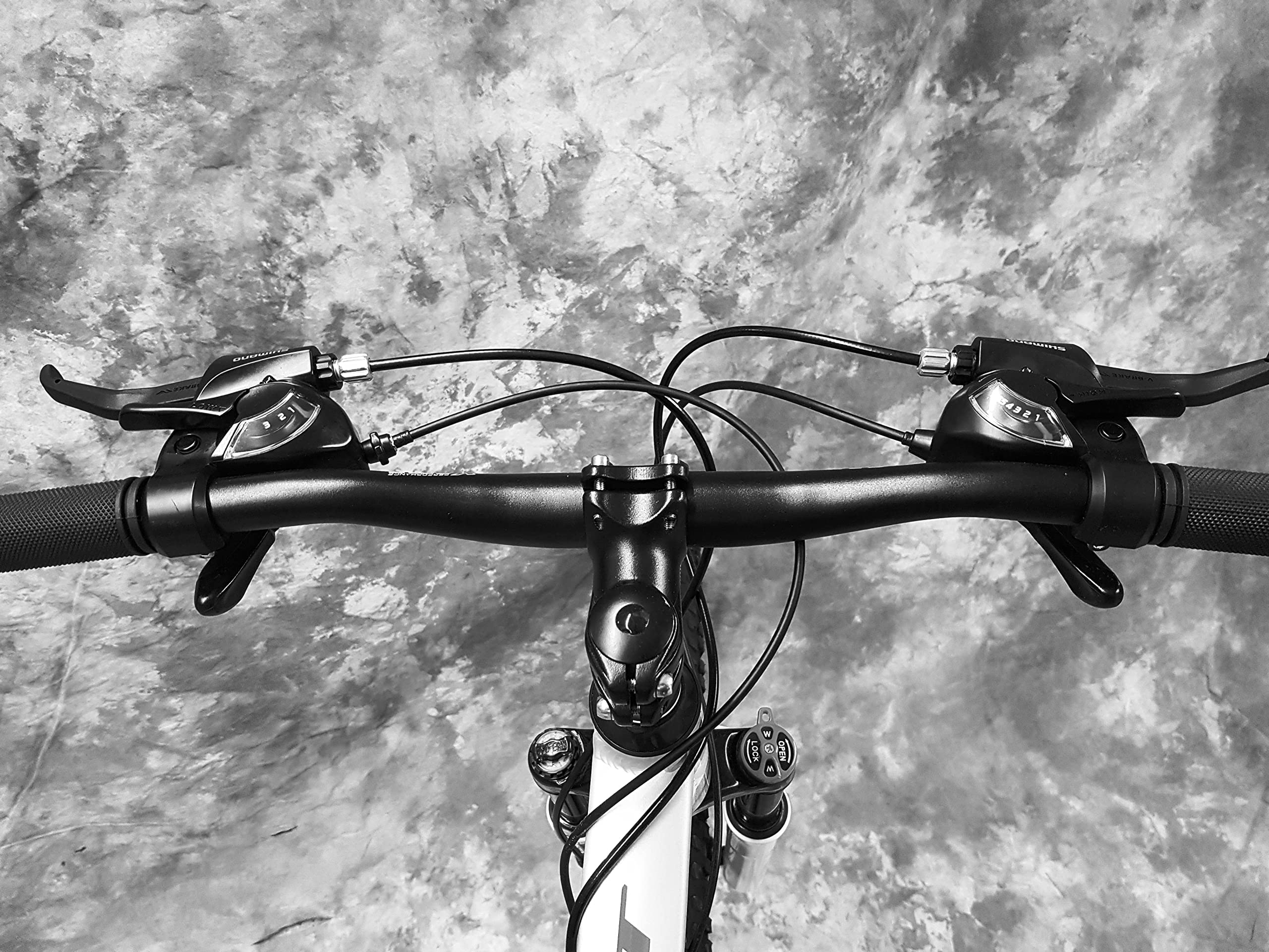 Generisch 26 Zoll Aluminium Damen MTB Gefedert mit 21-Gang Daumenklickkettenschaltung, Scheibenbremsen NEU 2670-ANTRA-PINK Bitte BEACHTEN AB 155 cm KÖPERGRÖSSE GEEIGNET !!!!!!!