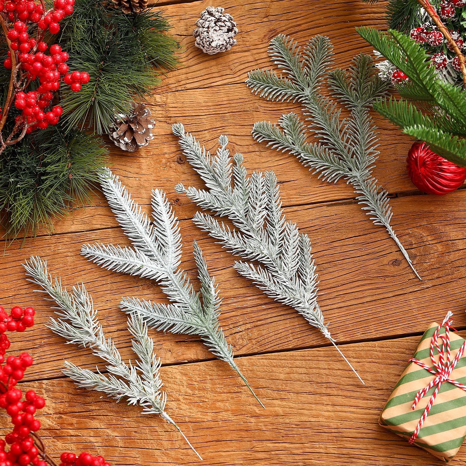 Yunlly Künstliche Tannennadel-Zweige für Weihnachten, 4 Stile, Girlande, Grünpflanze, Winter, künstliche Stiele, Weihnachtsbaum-Picker für DIY-Kranz, Mittelstück, große Dekoration für Zuhause, Winter,
