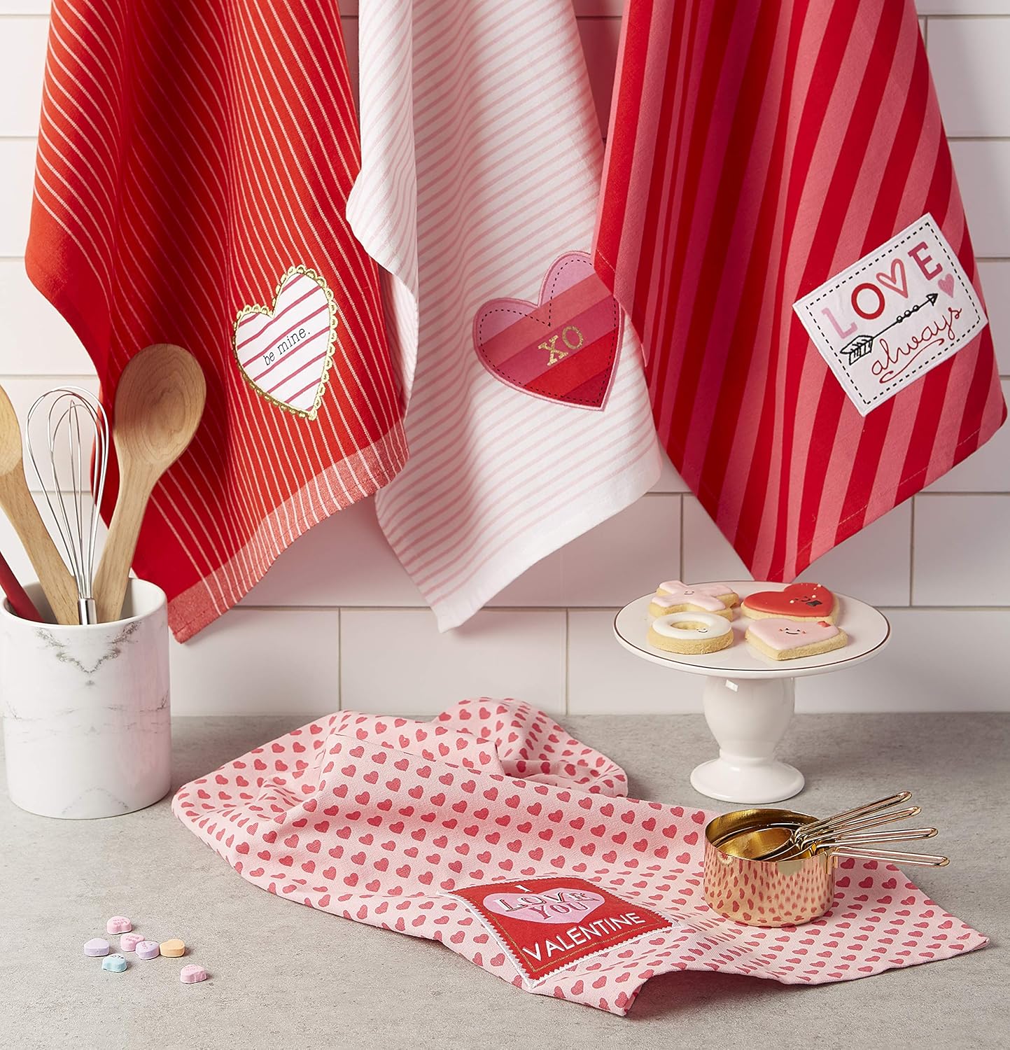DII Valentine's Day Collection Kitchen, Dishtowel Set, 18X28, Love, 4 Piece