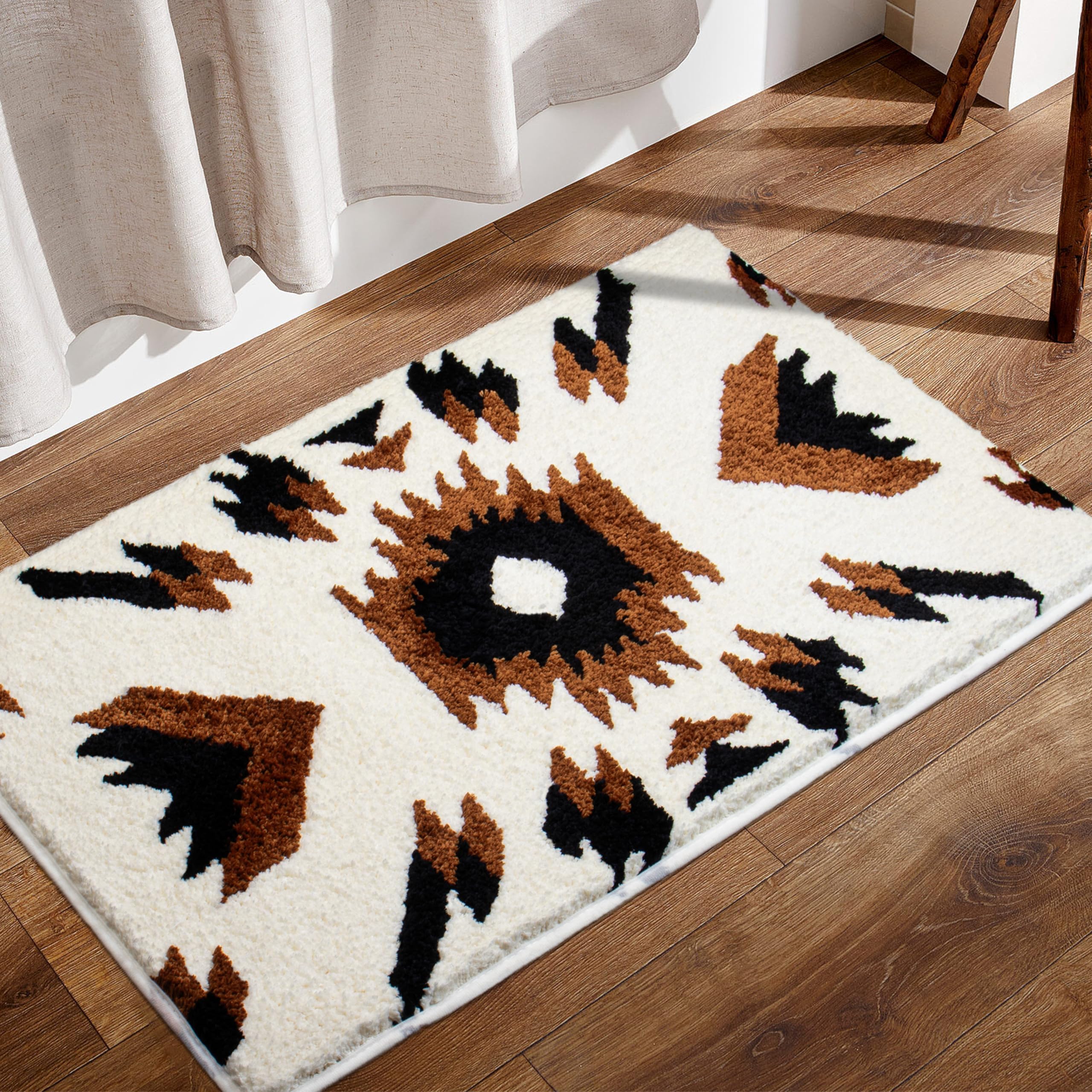 AevitasX Boho Small Bathroom Rugs Aztec Western Non-Slip Absorbent Bath Mat Farmhouse Bathroom Rug 16 x 24 Inch, Beige Shower Mat Machine Washable