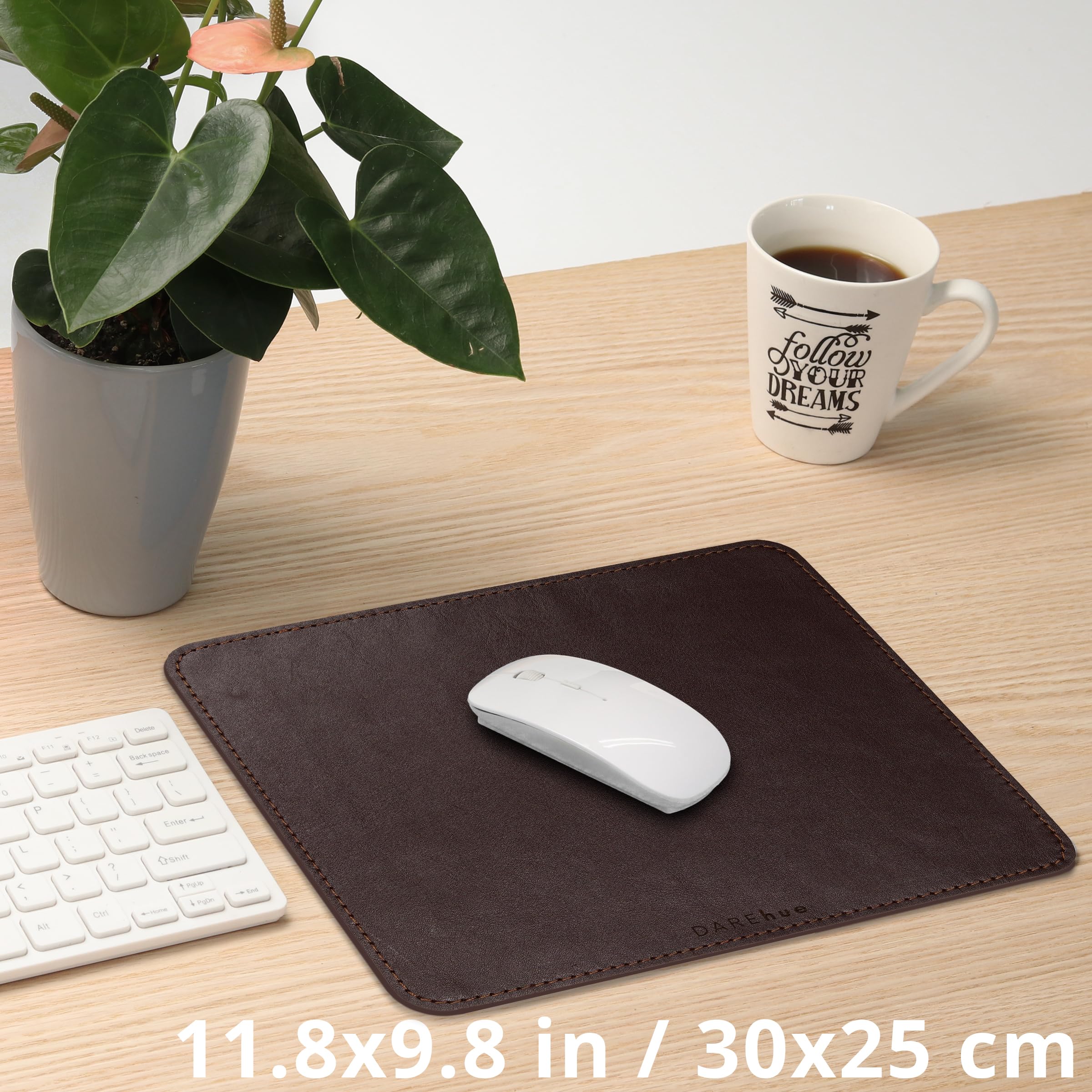 Tapis de souris en cuir véritable (marron foncé, taille L)
