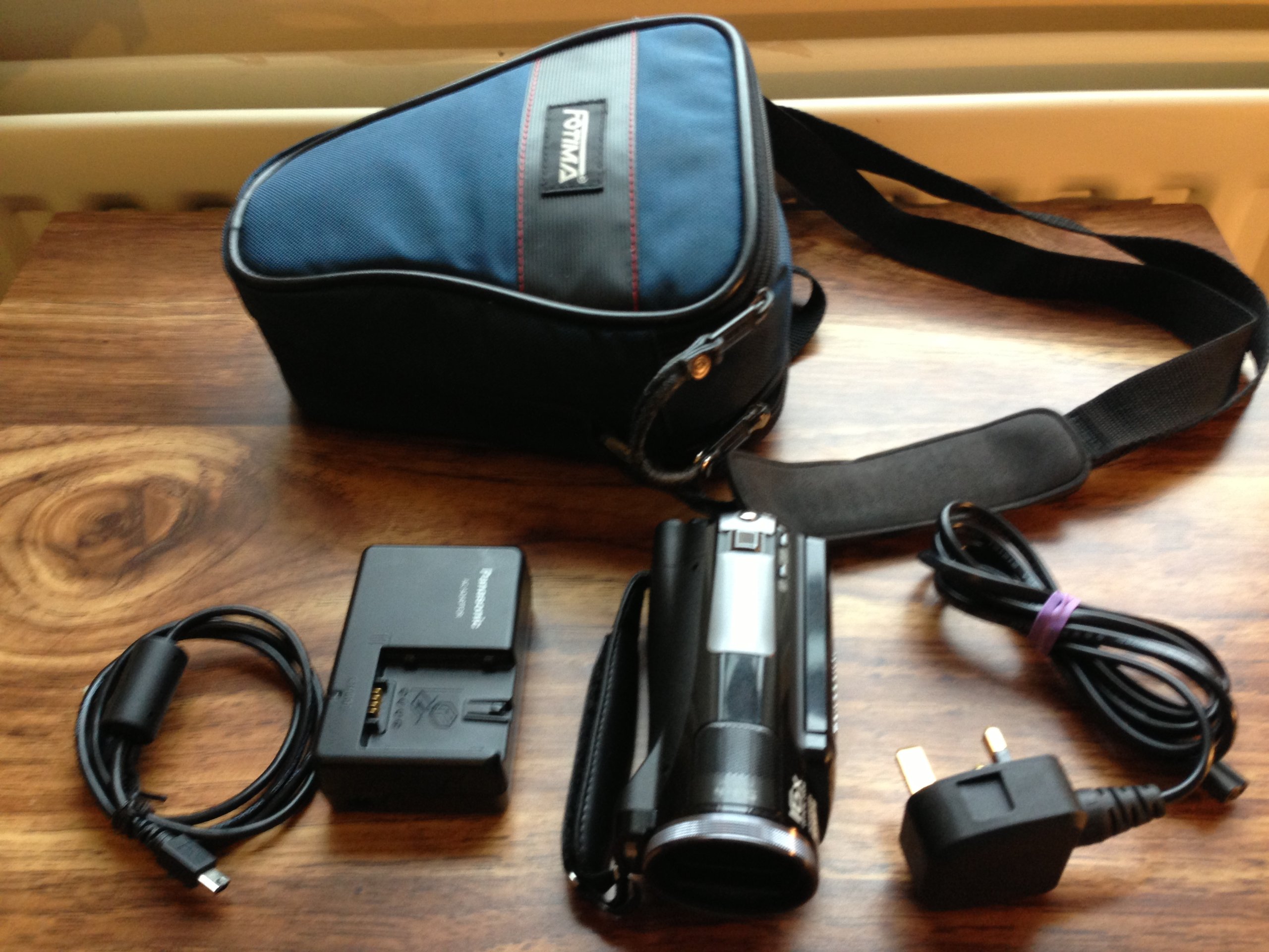 Panasonic HDC-SD20 High Definition Flash Memory Camcorder with
