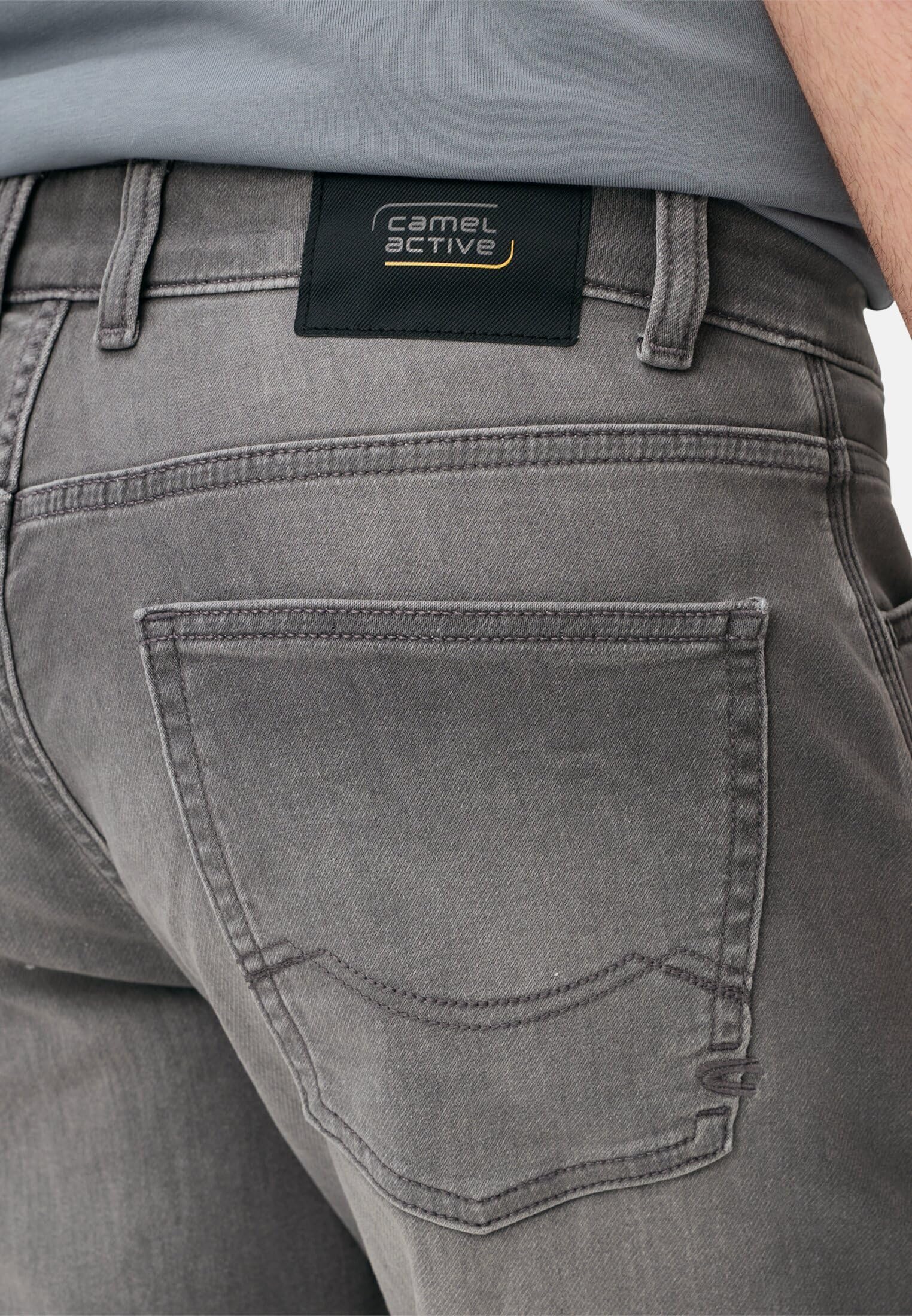 camel active Herren Jeans Shorts mit Reißverschluss