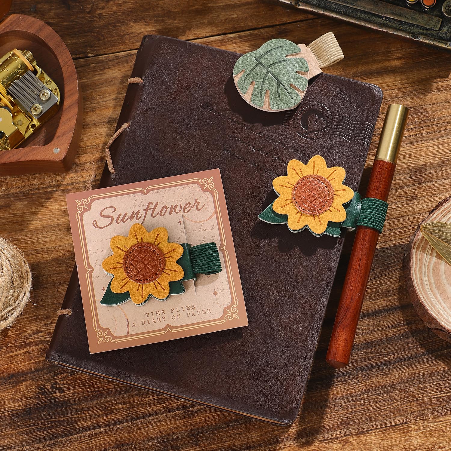 2PCS Vintage Magnetic Leather Bookmark, Leather Magnetic Bookmarks for Women,Unique Book Marks Gifts for Book Lovers， Magnetic PU Bookmarks Clip Book Accessories for Adults & Kids，Sunflower & Leaf