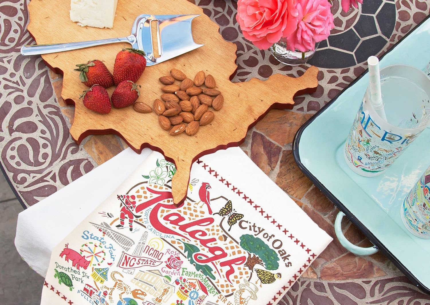 Catstudio Raleigh Dish & Hand Towel | Great for Kitchen, Bar, & Bathroom