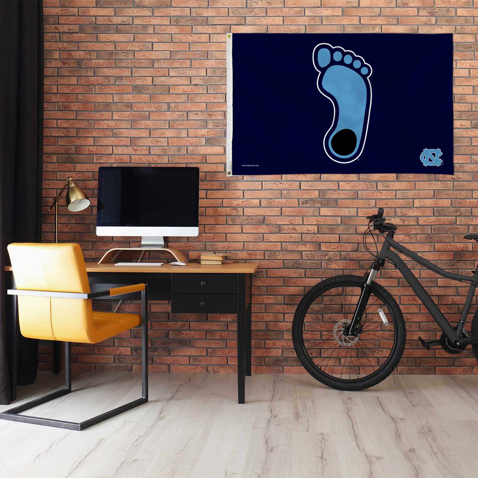 Rico Industries UNC North Carolina Tarheels Blue Heel Flagge, 90 x 150 cm