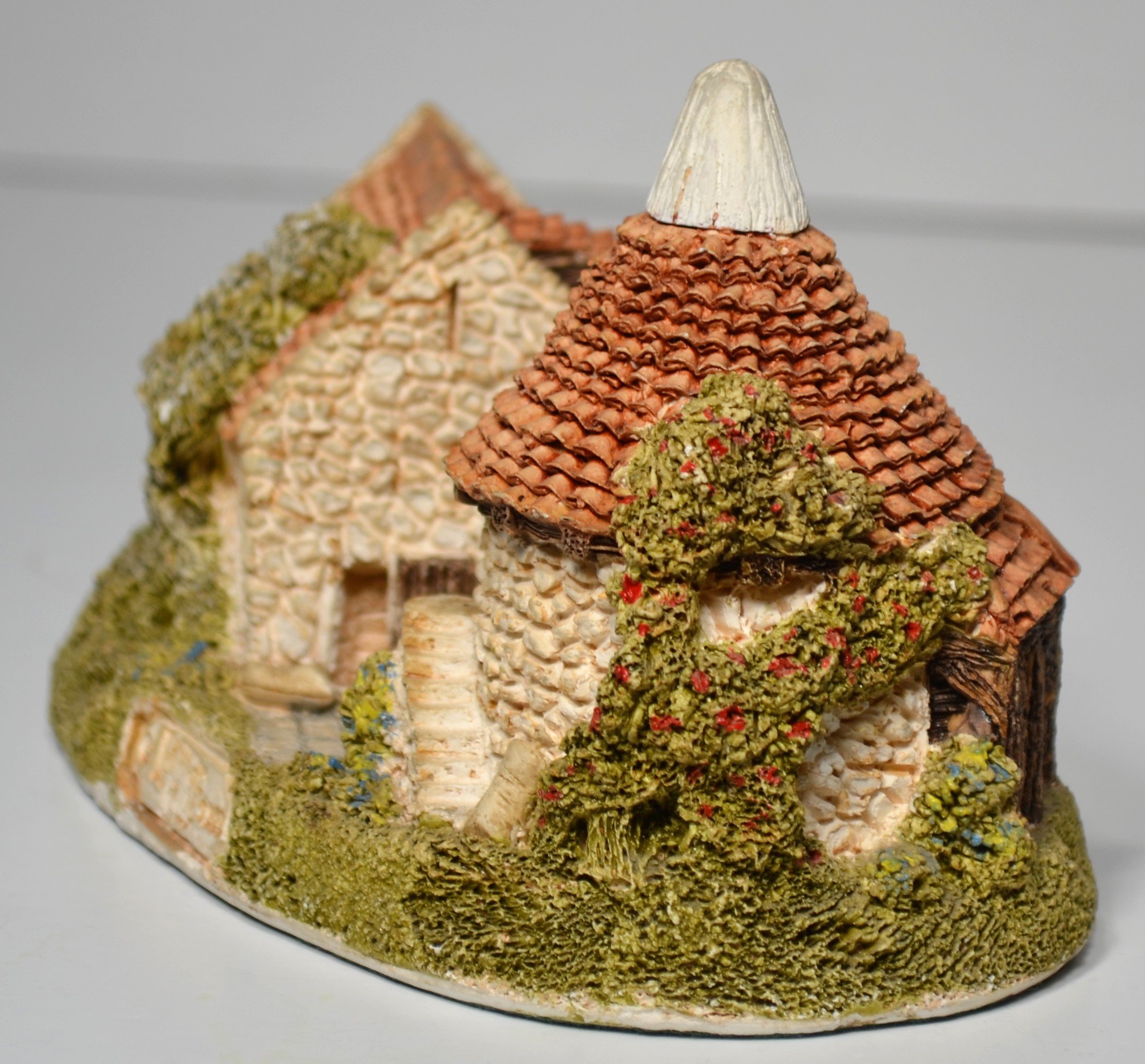 Lilliput Lane ** Preston Mill ** L0057 : Amazon.co.uk: Home & Kitchen