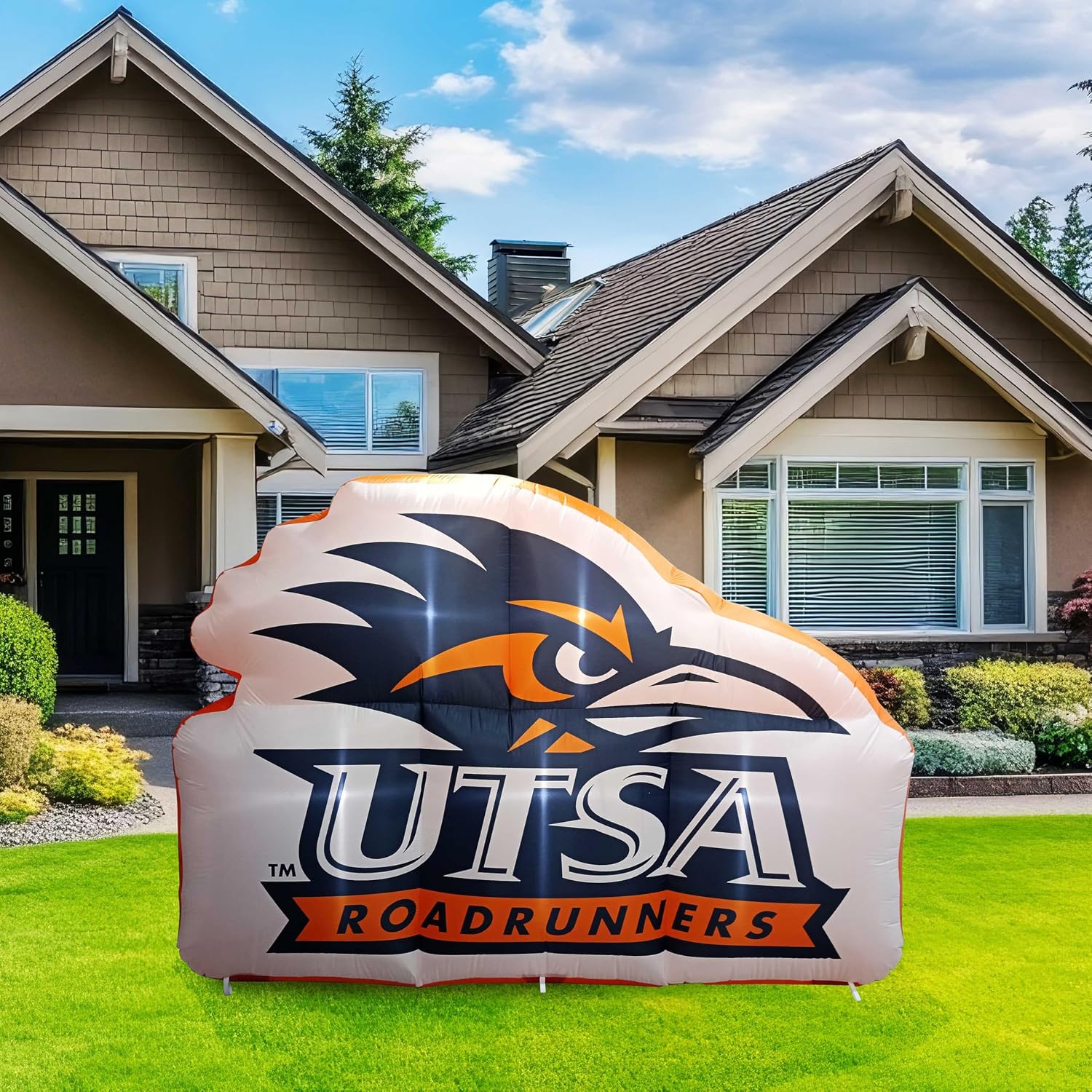 FANMATS NCAA Inflatable Mascot - Self Inflating Inflatable Display, Built-In Blower & Tethers, Official Team Logo – Show Your Spirit All Year Round