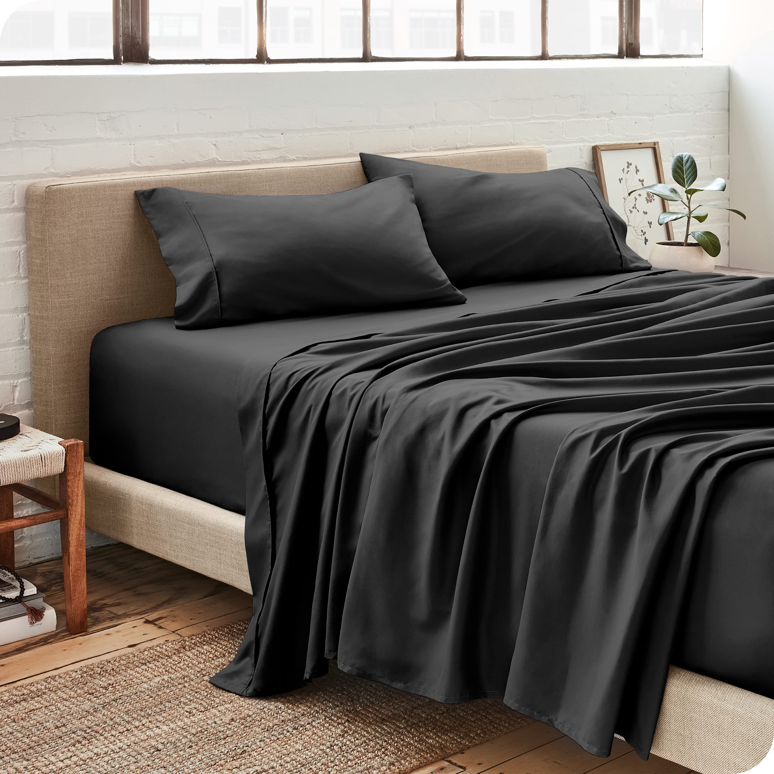 SKADE Soft Microfiber Bed Sheets Set, Deep Pocket Double Brushed Breathable Bedding with 1 Fitted Sheet, 1 Flat Sheet, and 2 Pillow Cases, Hypoallergenic, Wrinkle Resistant, Fade (KING,Black)
