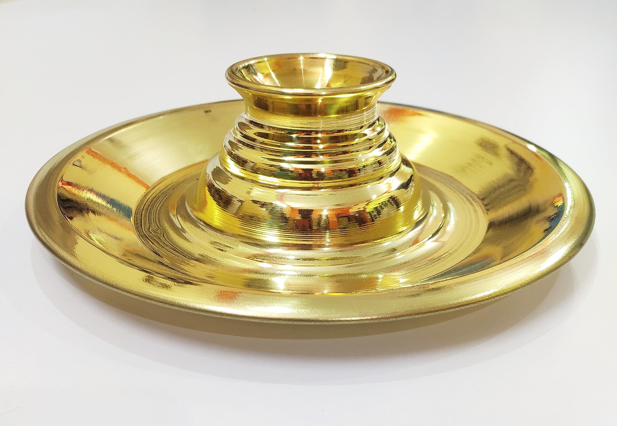 Madurai ARTISANS Club - Pooja aarti Plate for Camphor/Kapoor Burning - Mini Size - 5 inch (Brass, Gold Color)-image-14