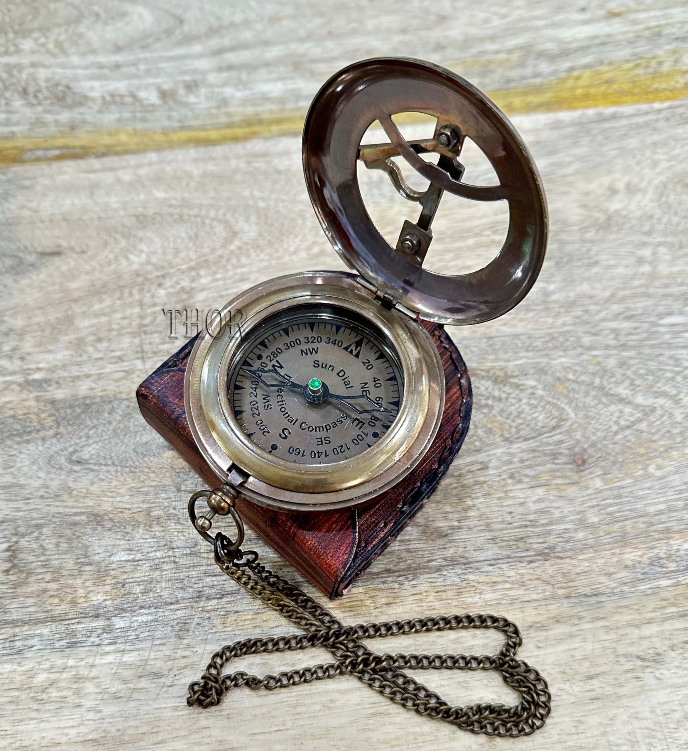 Bussola in ottone con meridiana nautica con custodia in pelle e catena, accessorio steampunk, regalo unico per uomo, bellissimo orologio a meridiana fatto a mano per mio marito