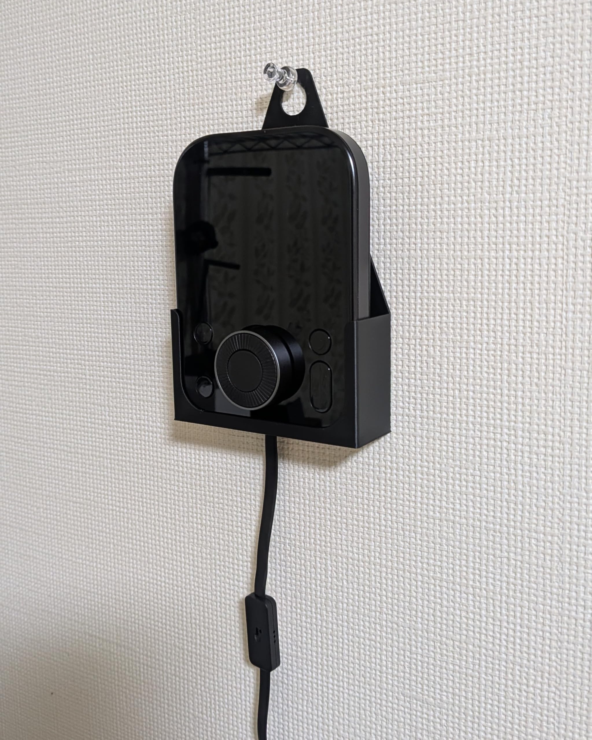 Amazon.co.jp: ハブ3専用画鋲で留める壁掛けホルダー ハブ3 専用 互換