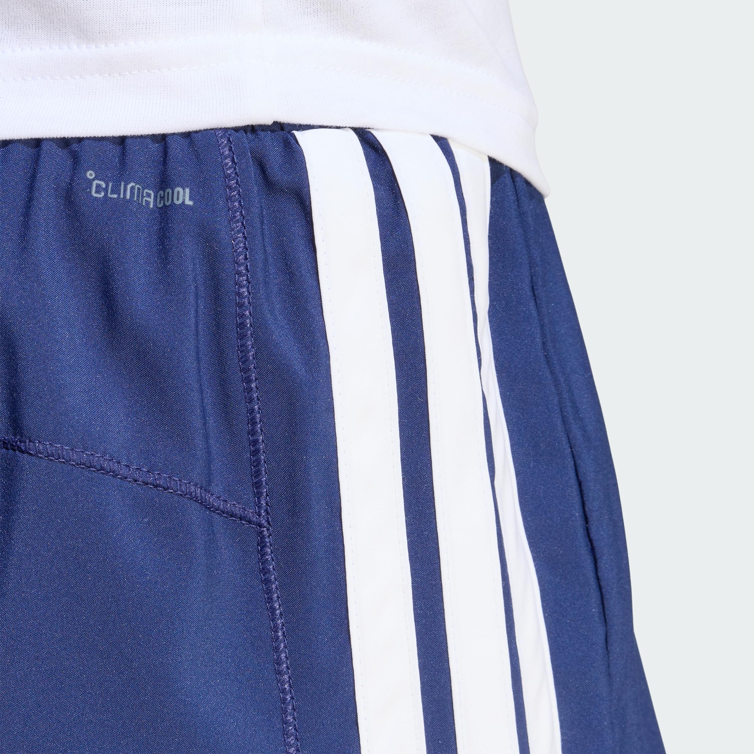 adidas Women's Pacer Workout Woven High Rise Shorts, Dark Blue/White, M 5 inch