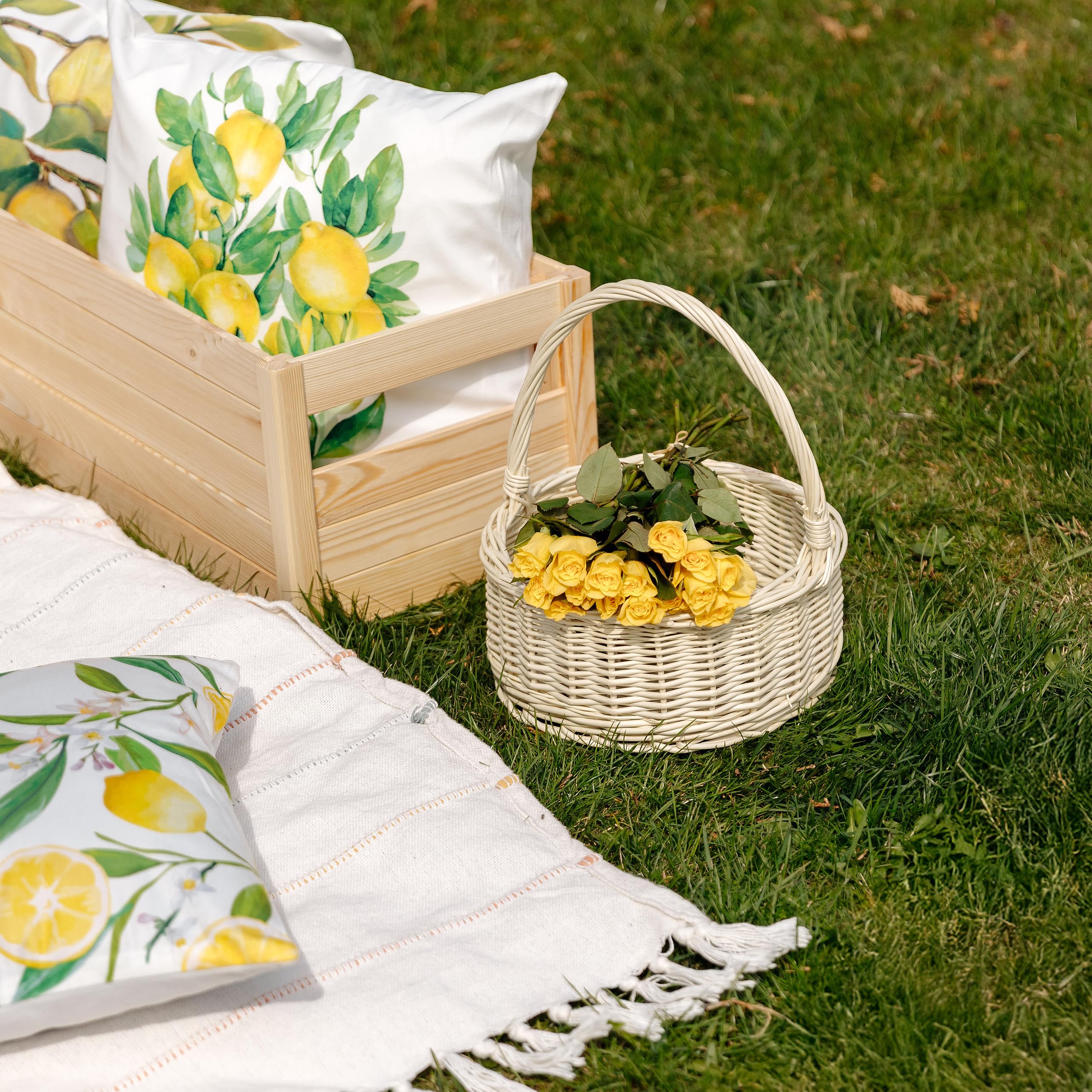 Creative Home Cesto Pasquale Ovale Bianco Crema 30 x 30 x 32 cm | Piccolo Cestino in Vimini con Manico | Cesta Vimini Intrecciata a Mano | Cestino da Giardino, Regalo Natale, Frutta