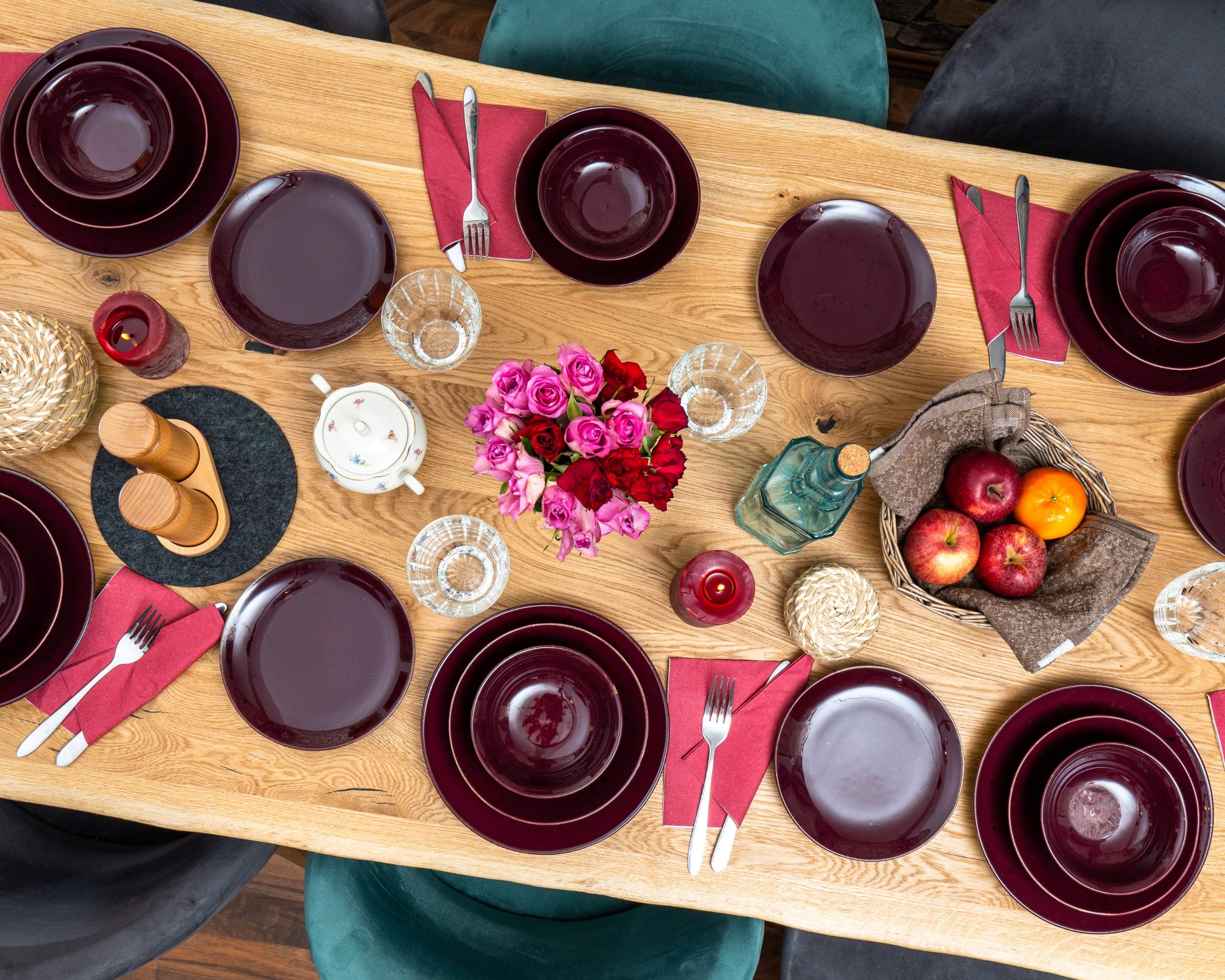 Geschirrset 24-teilig aus Porzellan für 6 Personen | Tiefe Suppenteller, Flache Essteller, Dessertteller und Schüsseln | Hochwertiges modernes Tafelservice Kombiservice | Bordeaux Schwarz